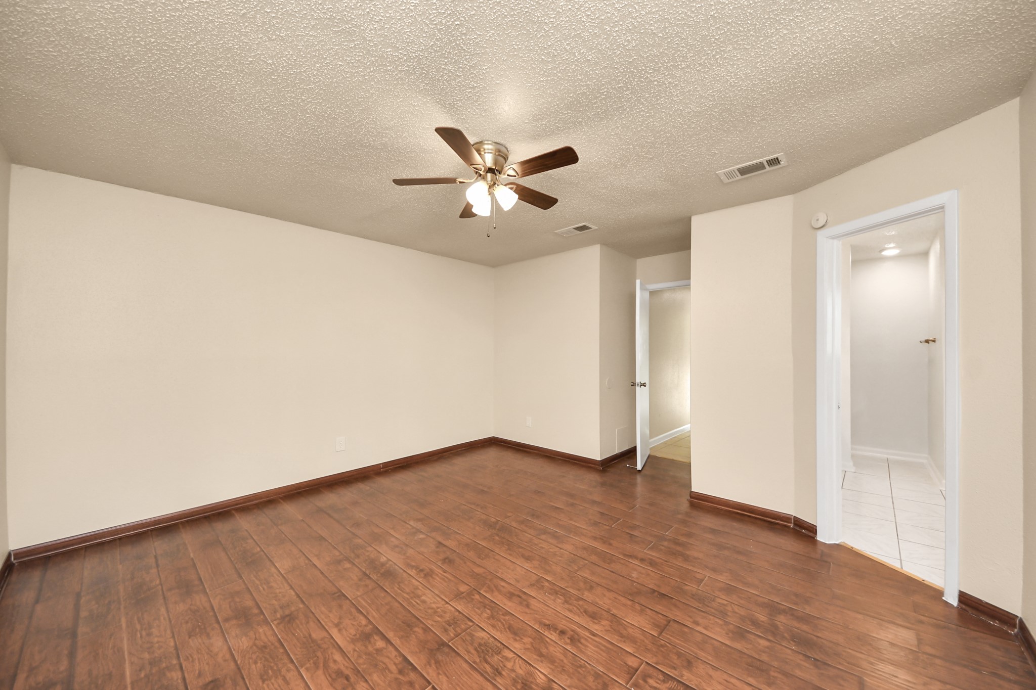 7634 Alegria Drive Property Photo 27