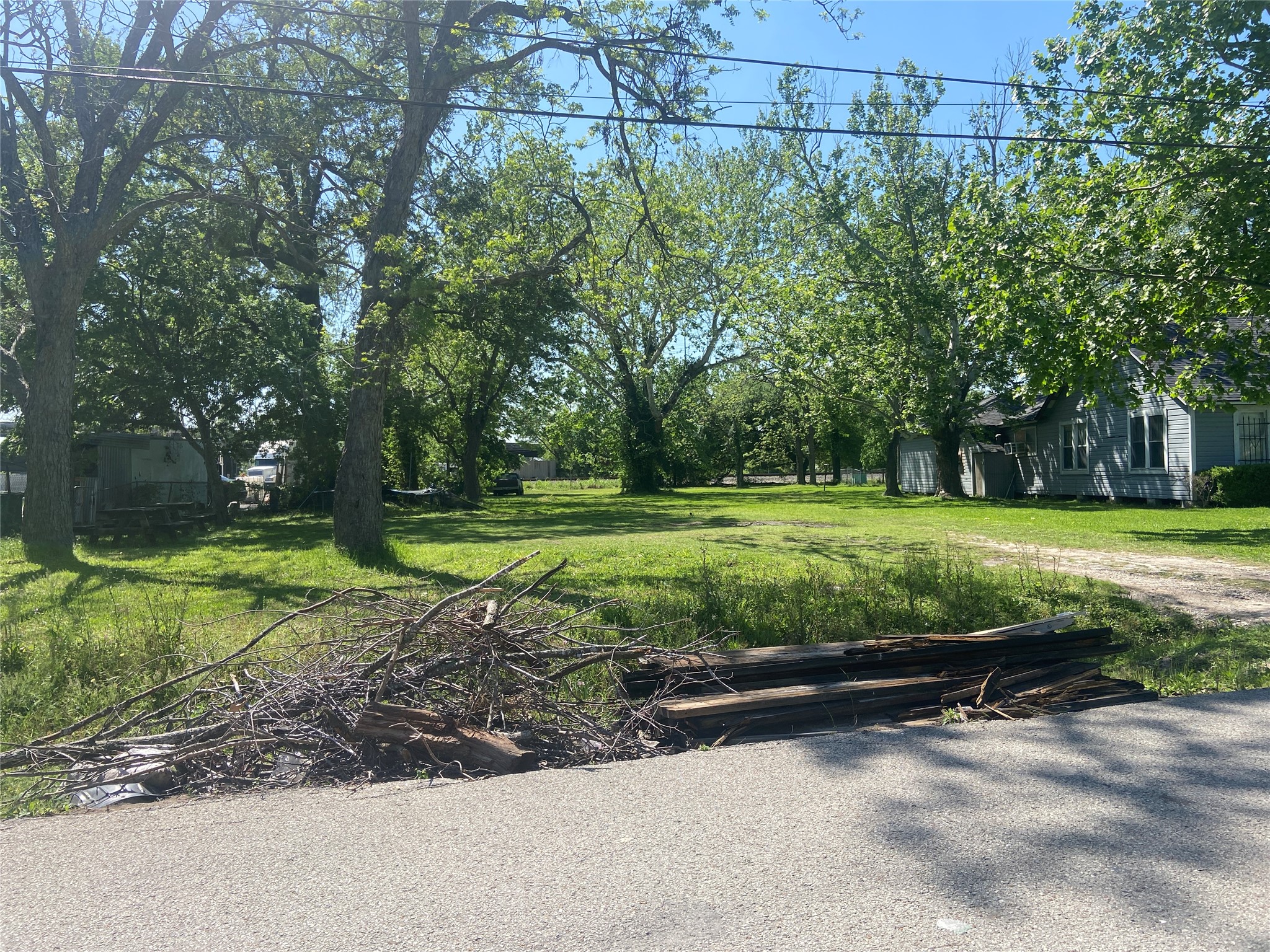6209 Gold Street Property Photo 1