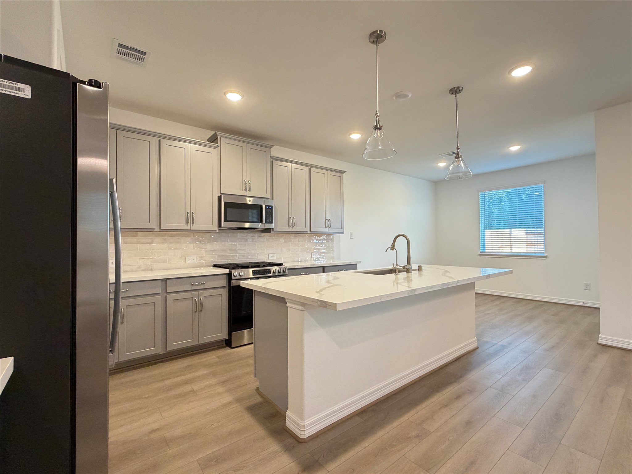 32011 Sweet Pea Meadows Drive Property Photo 8