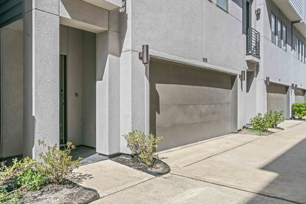 955 Saint Augustine Street Property Photo 29
