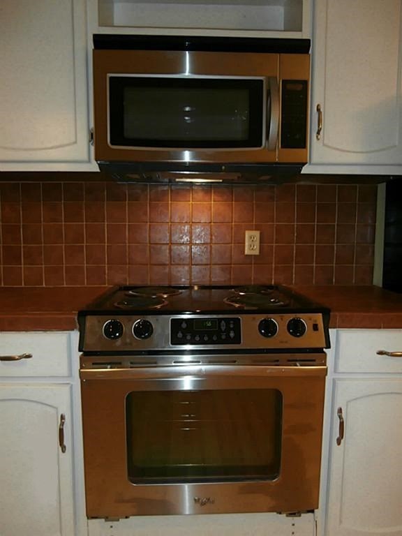 6401 Deihl 905 Property Photo 2
