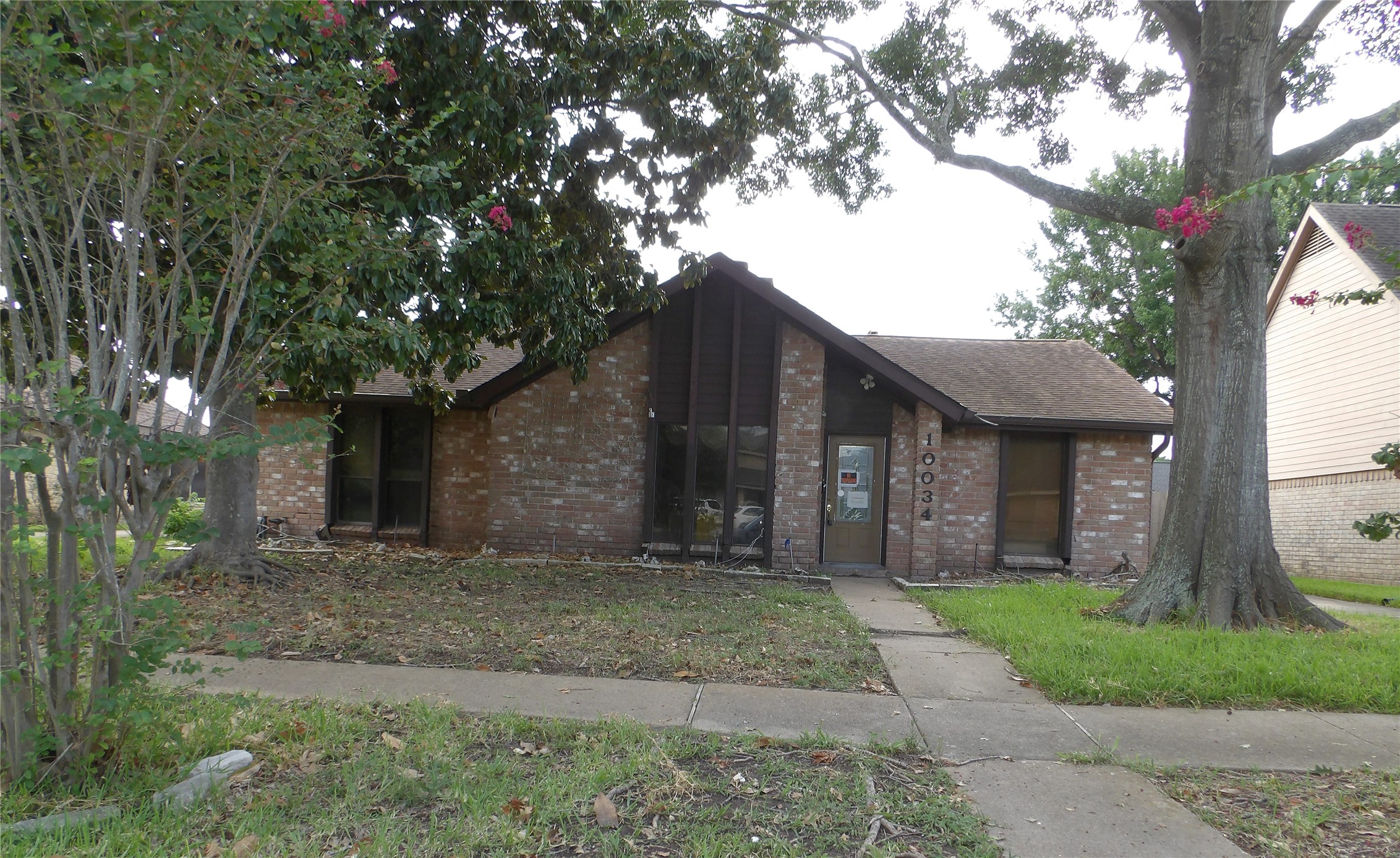 10034 Sageglow Drive Property Photo 2