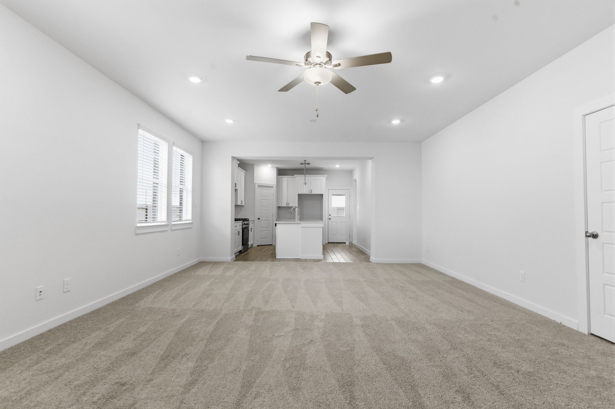 13738 Olympic River Lane Property Photo 8