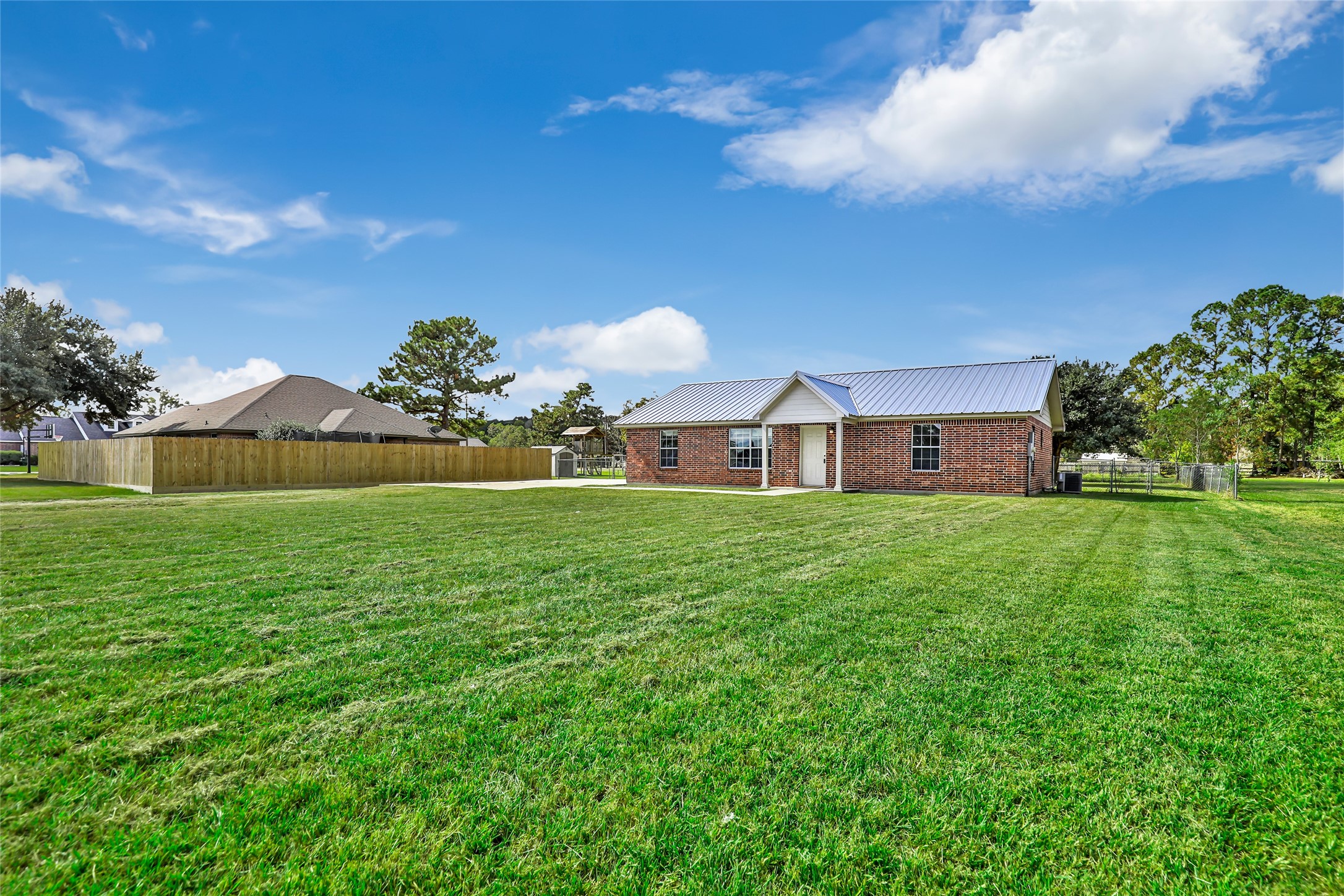 25 County Road 2208 1 Property Photo