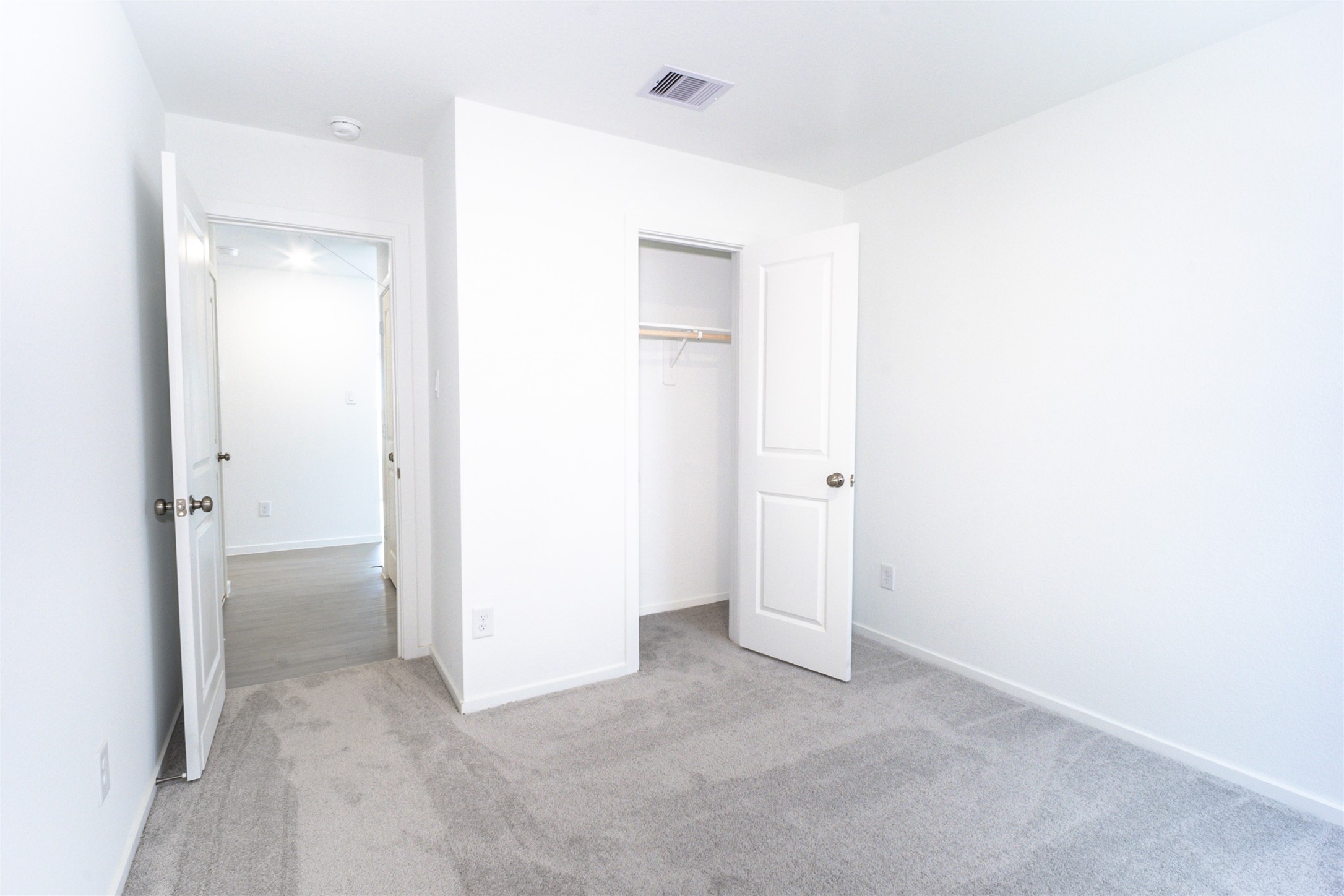 15724 Plum Brook Drive Property Photo 10