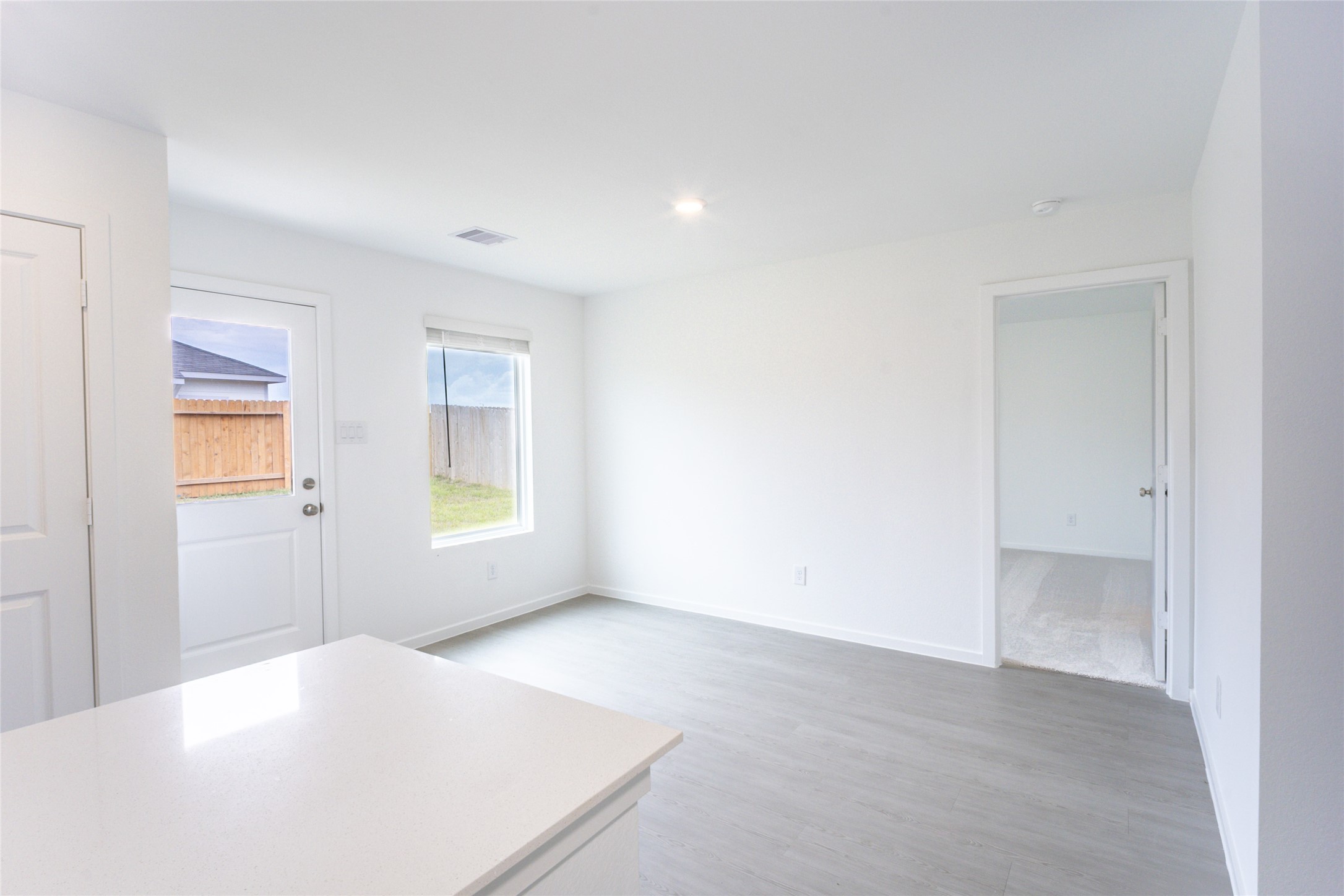 15724 Plum Brook Drive Property Photo 14