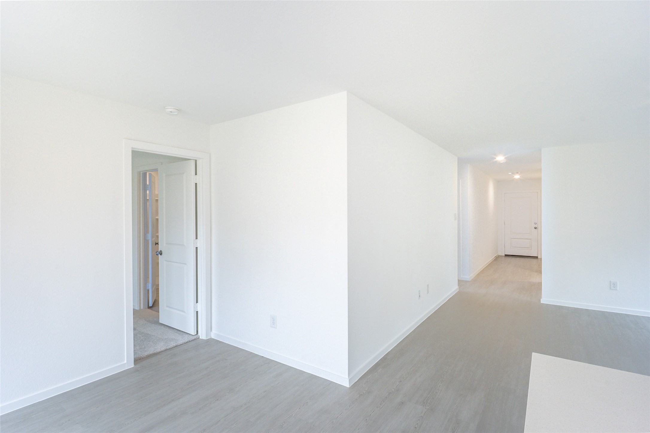15724 Plum Brook Drive Property Photo 15