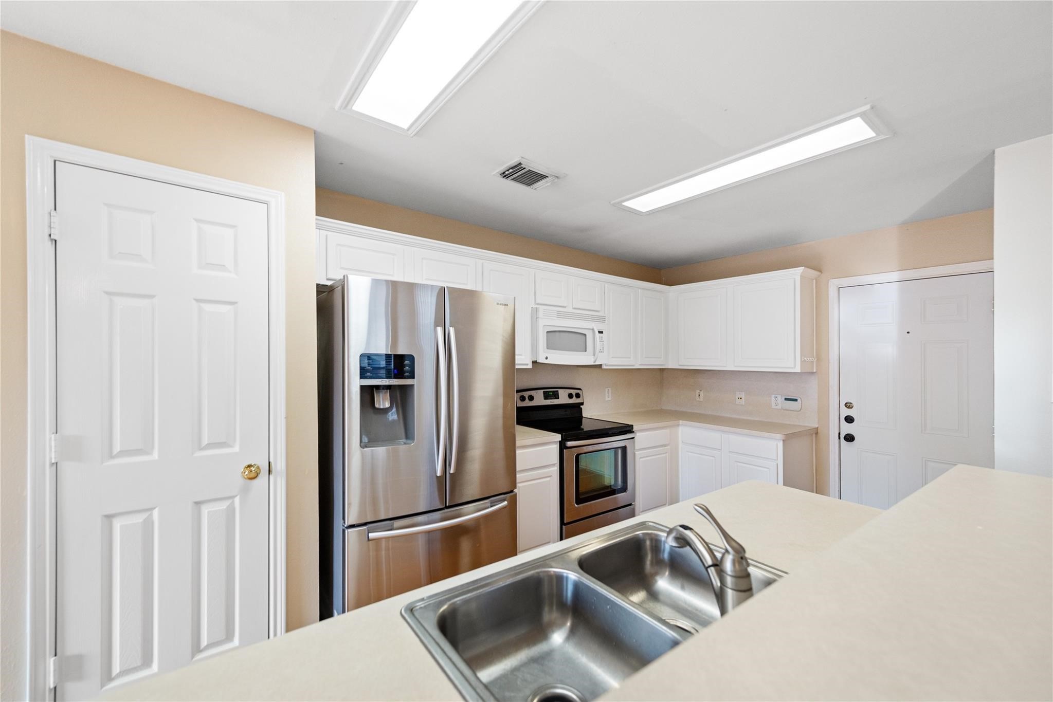 11 Yarrow Court Property Photo 5