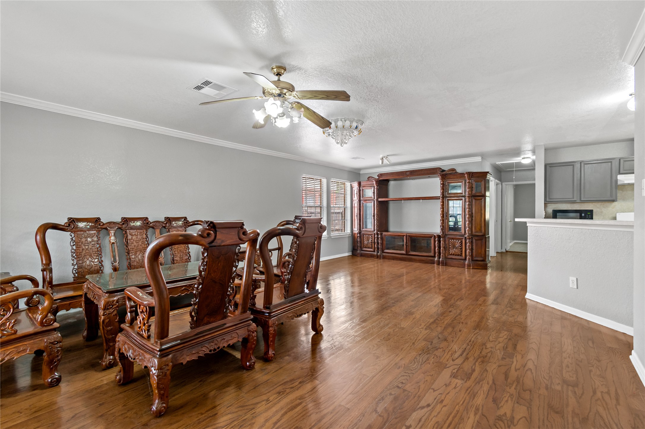 8003 Swiftwater Lane Property Photo 2