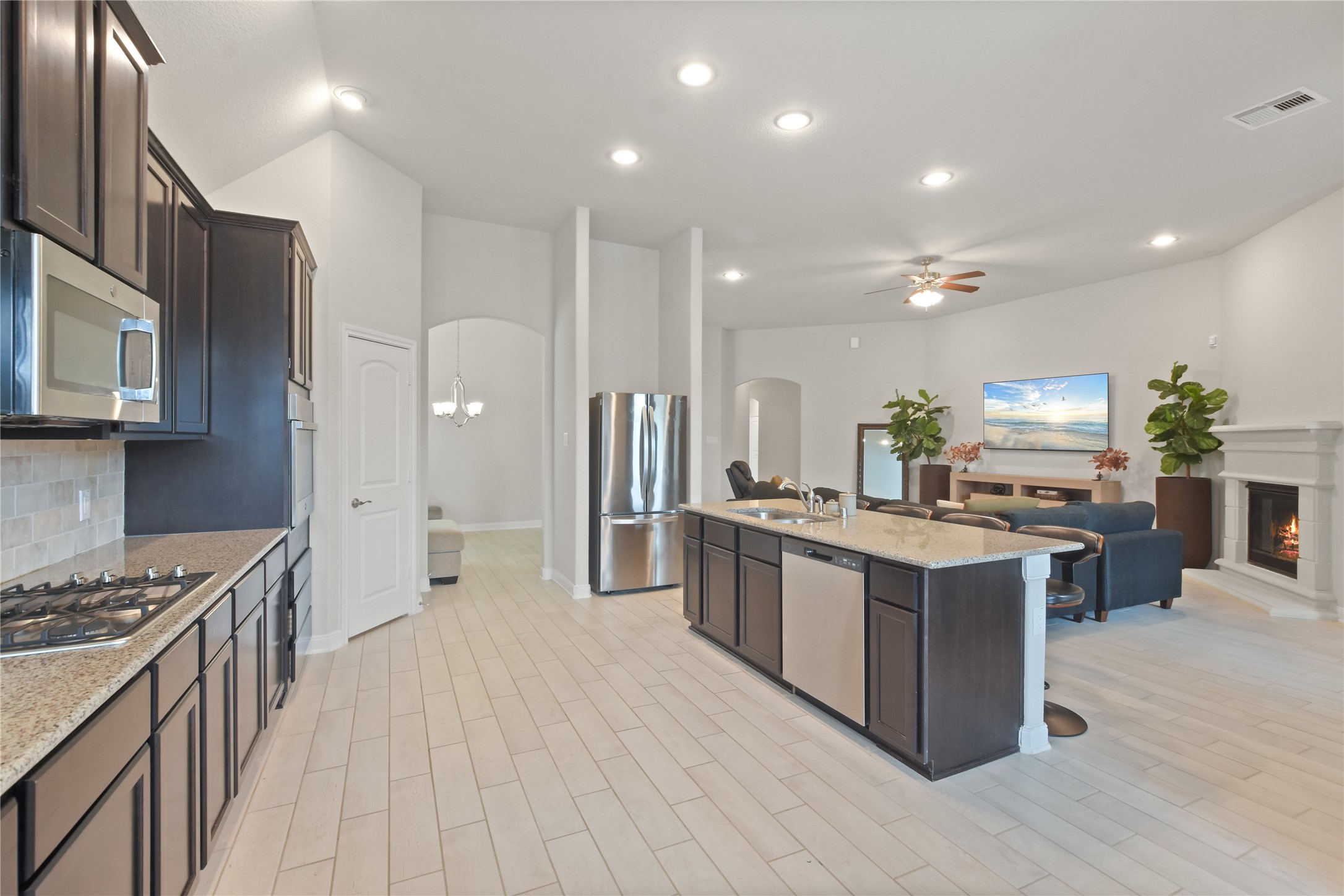24727 Horsetooth Drive Property Photo 4