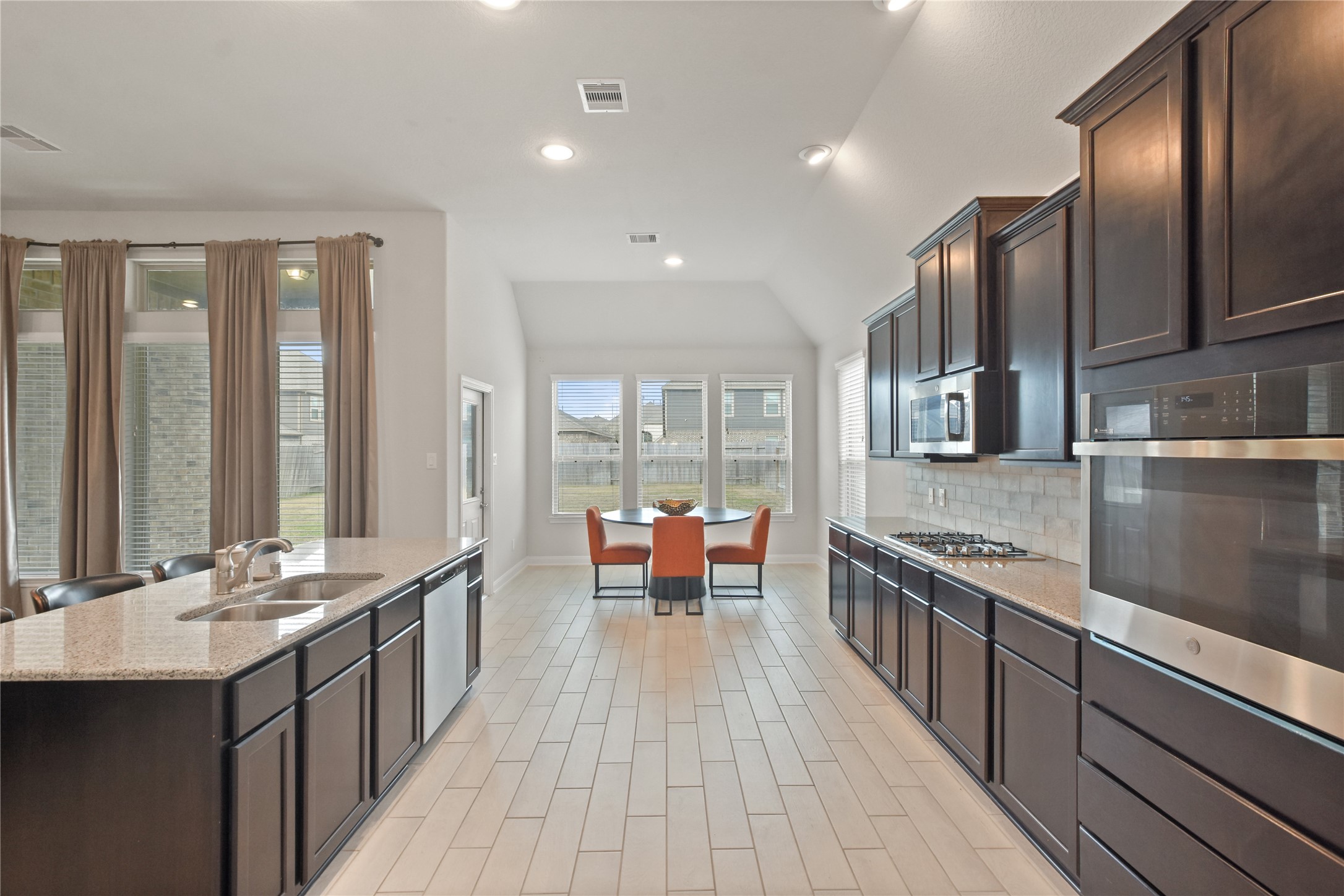 24727 Horsetooth Drive Property Photo 6