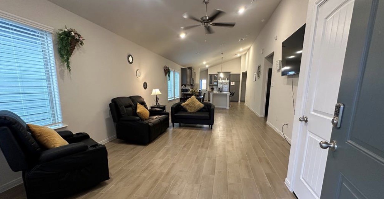 21623 Cypress Maple Drive Property Photo 2