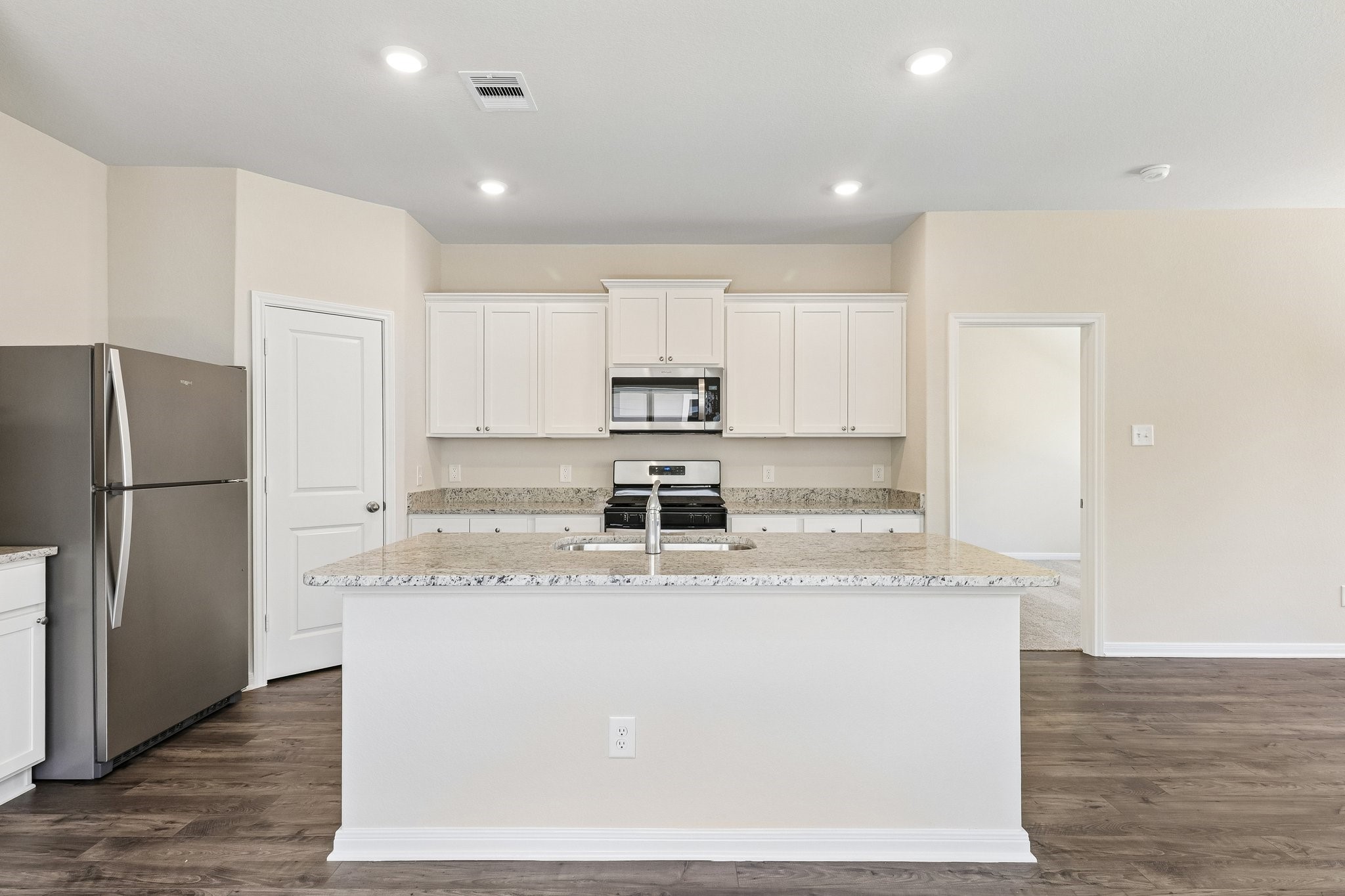 5910 Peony Place Property Photo 7