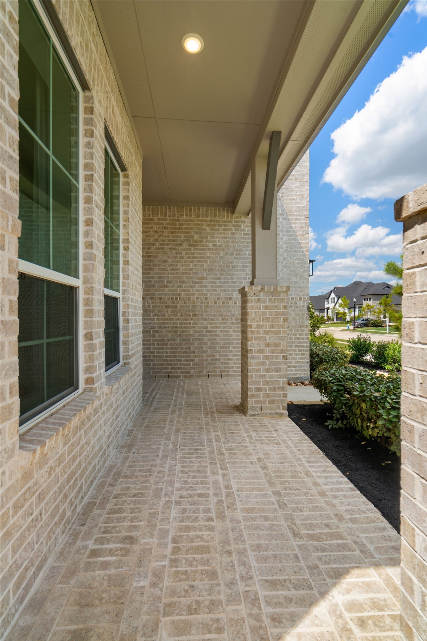 28058 Willow Glen Drive Property Photo 4