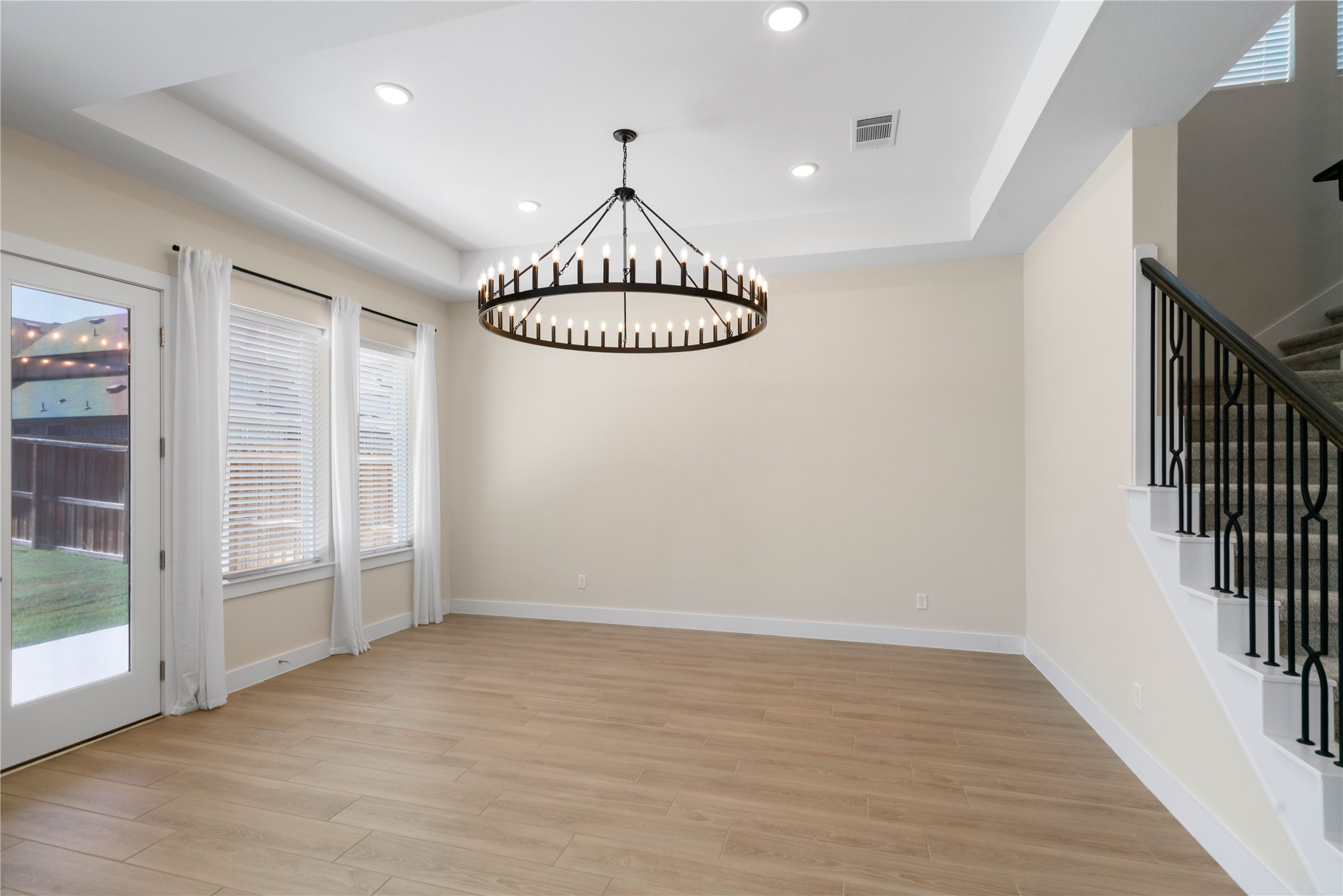 28058 Willow Glen Drive Property Photo 13