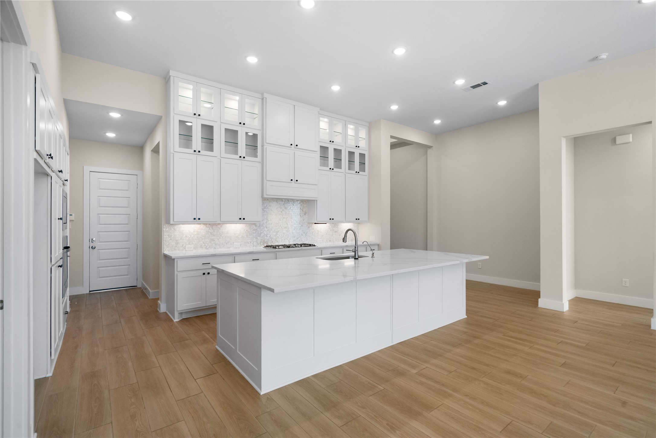 28058 Willow Glen Drive Property Photo 15
