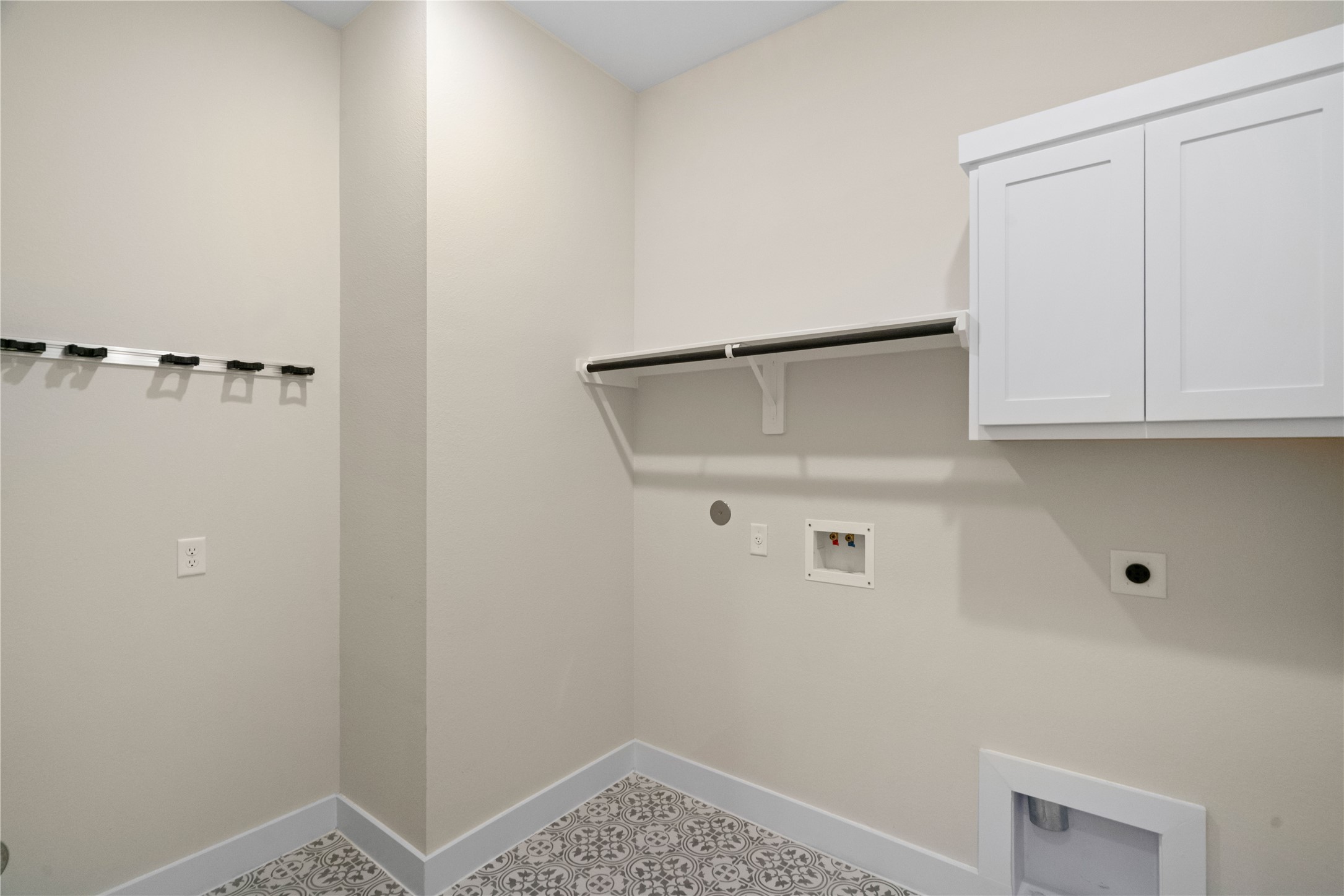 28058 Willow Glen Drive Property Photo 22