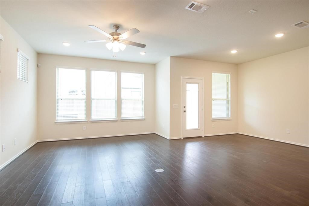 3421 Avondale View Drive Property Photo 12