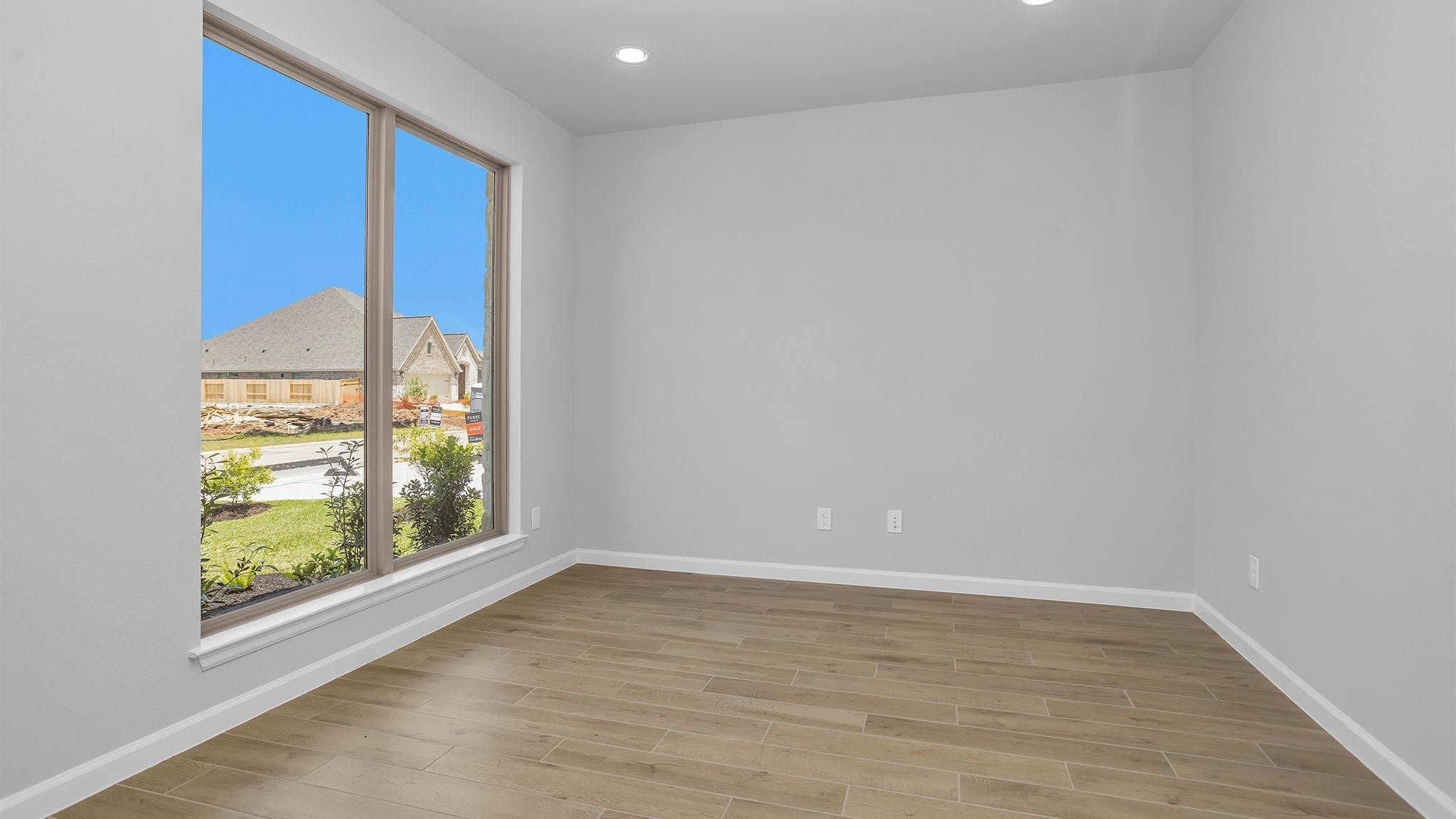 10918 Spring Wind Drive Property Photo 5