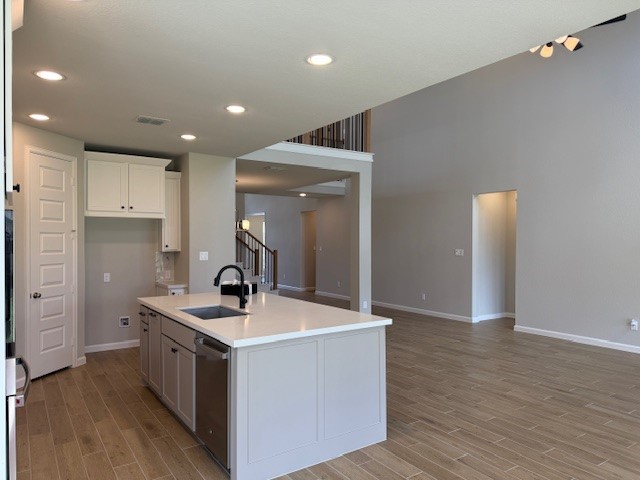 10918 Spring Wind Drive Property Photo 9