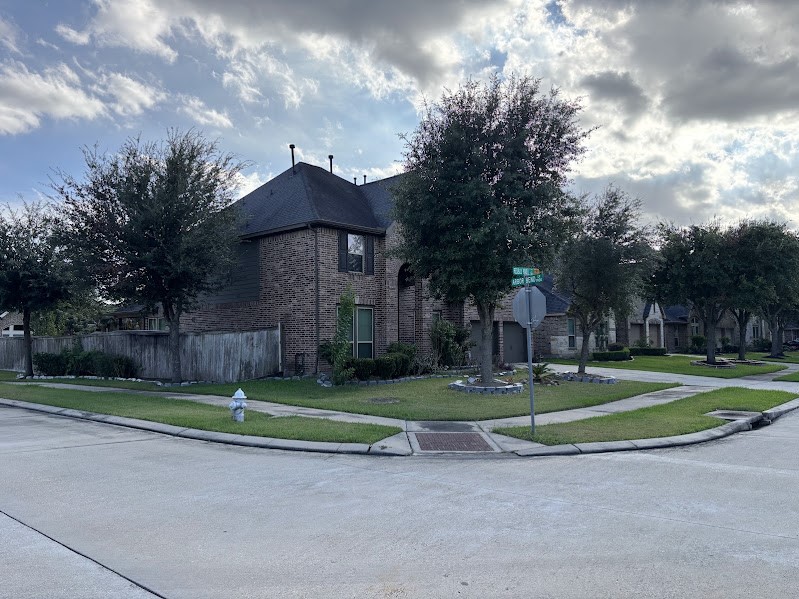 21803 Redbud Knoll Court Property Photo 3
