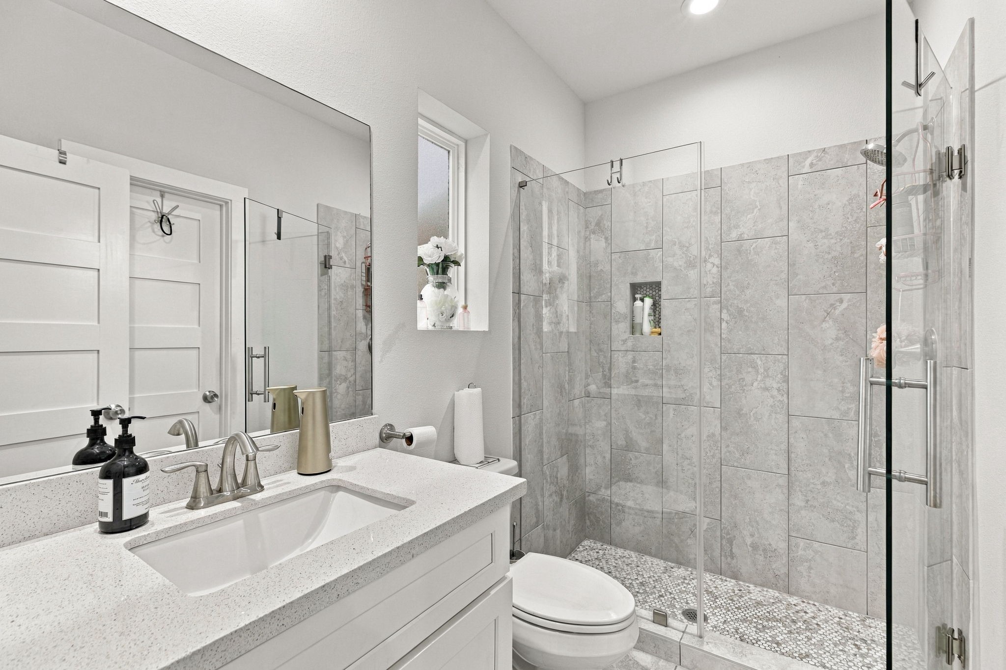 2312 Campbell Road D Property Photo 28