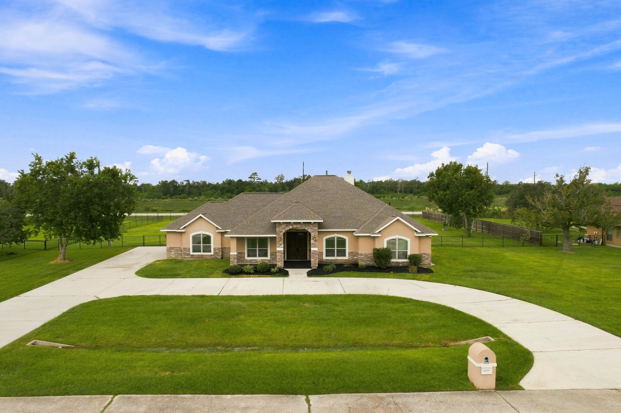8999 Water Point Drive Property Photo 1