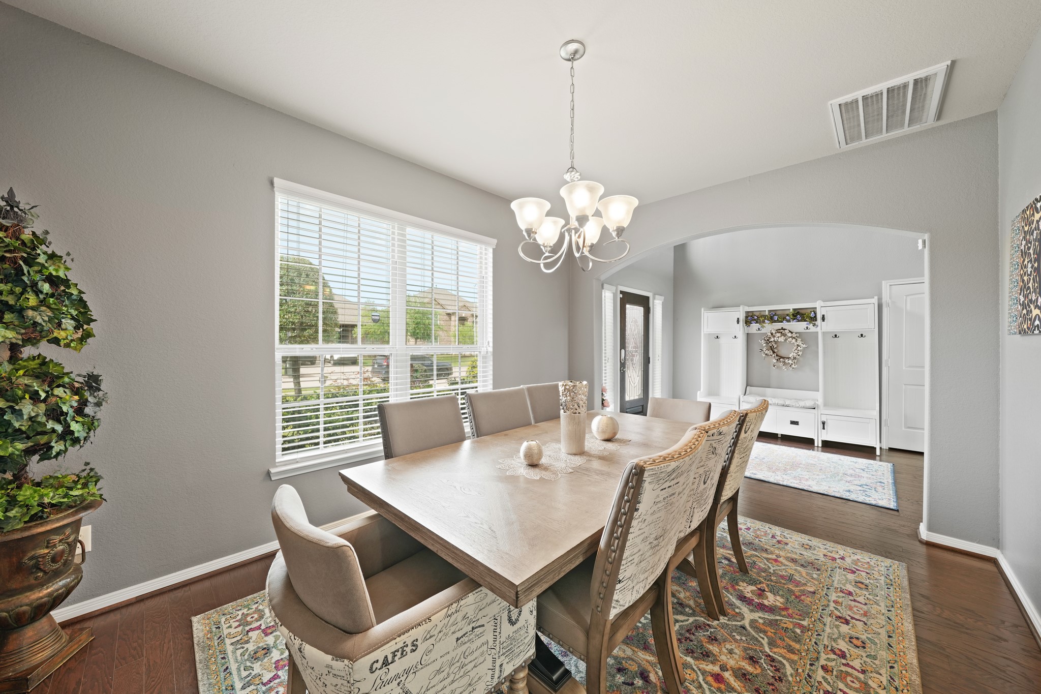 4526 Selwyn Road Property Photo 6