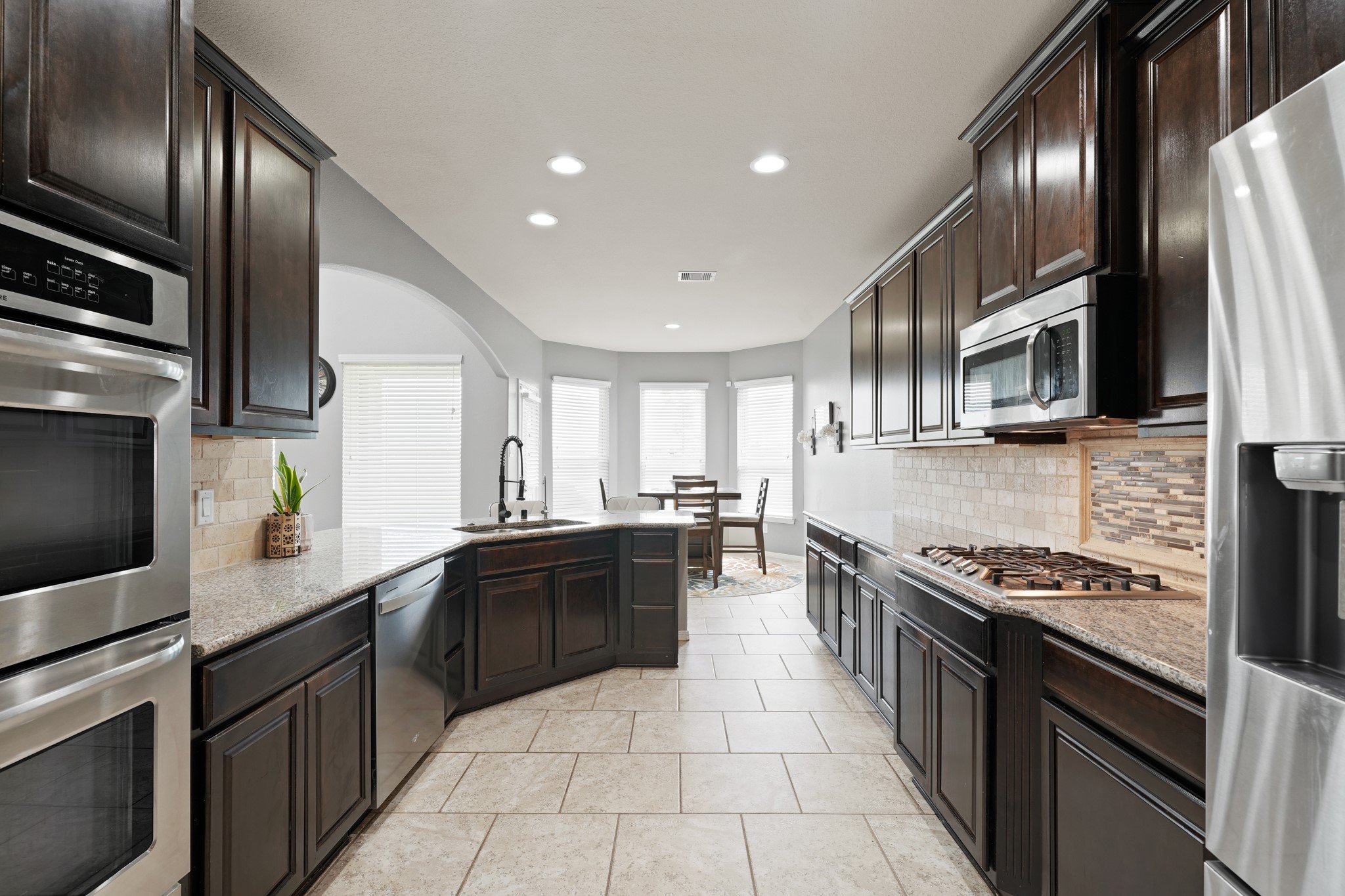 4526 Selwyn Road Property Photo 9