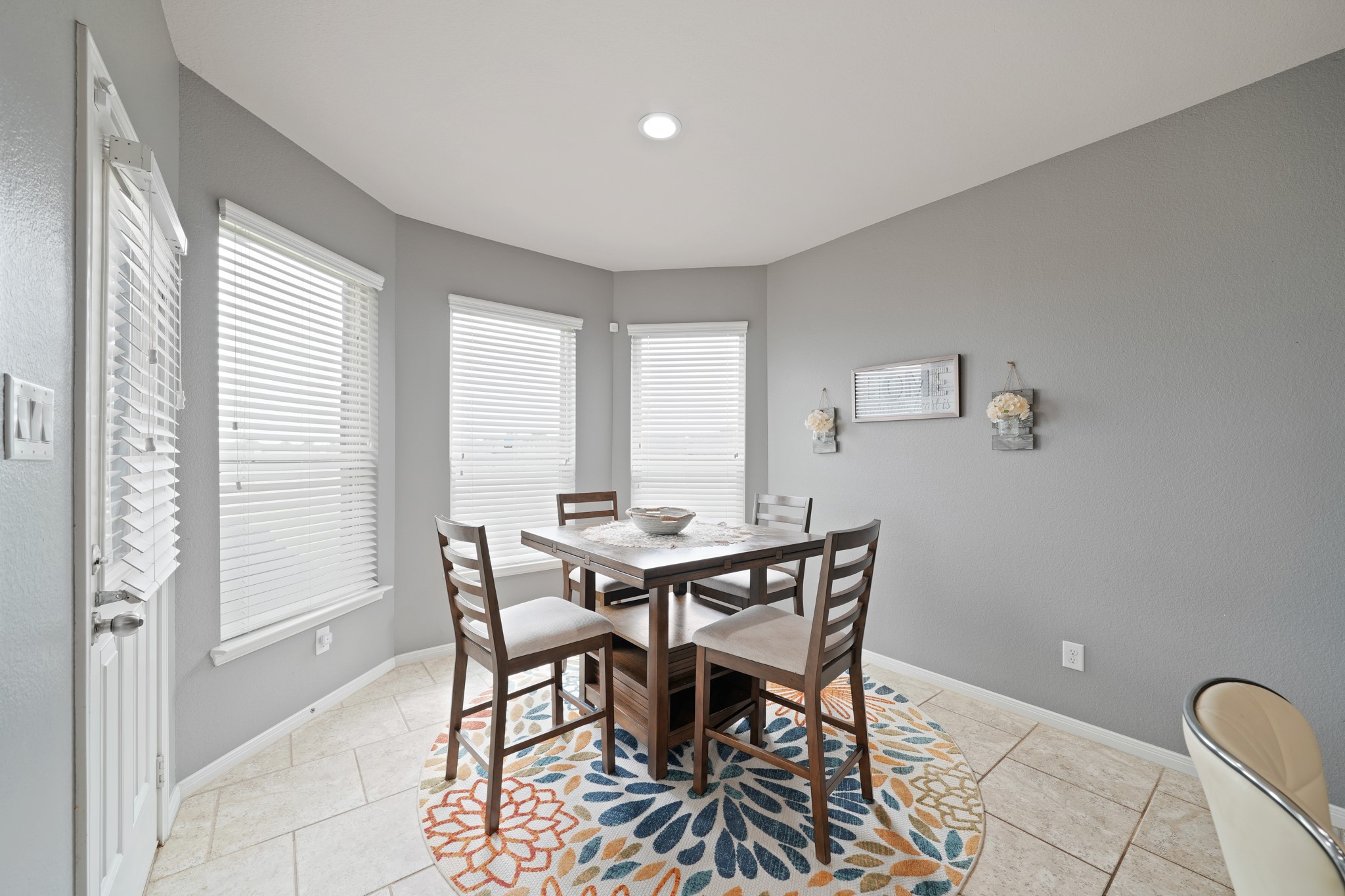 4526 Selwyn Road Property Photo 11