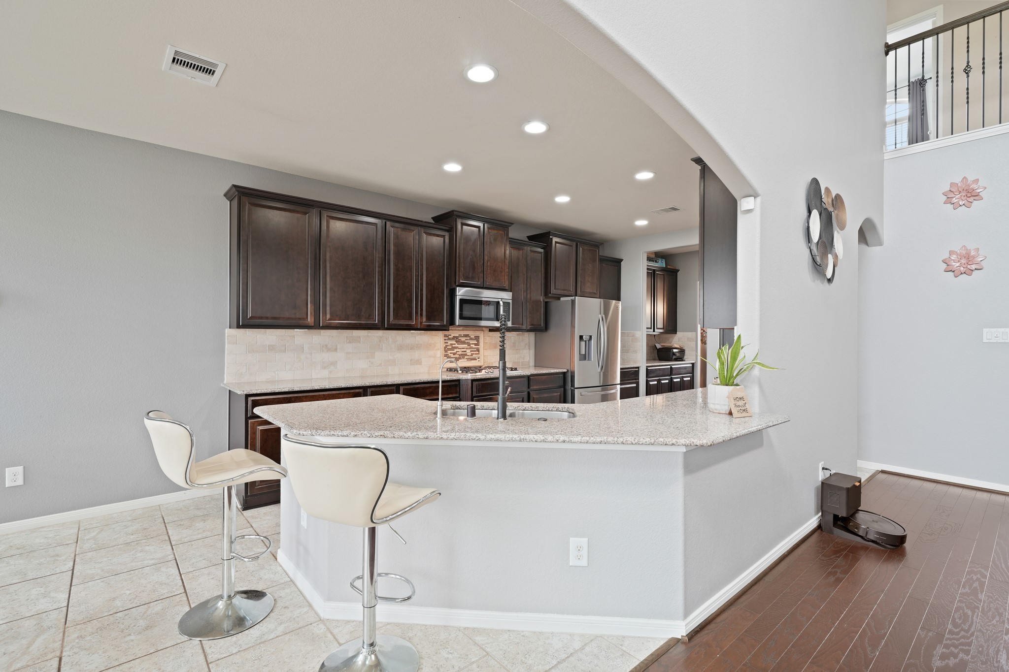 4526 Selwyn Road Property Photo 12