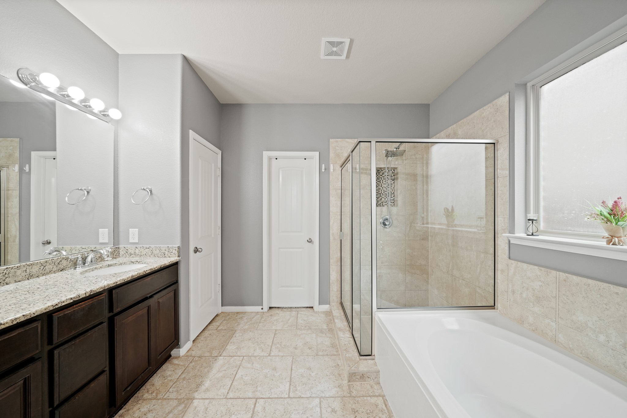 4526 Selwyn Road Property Photo 20