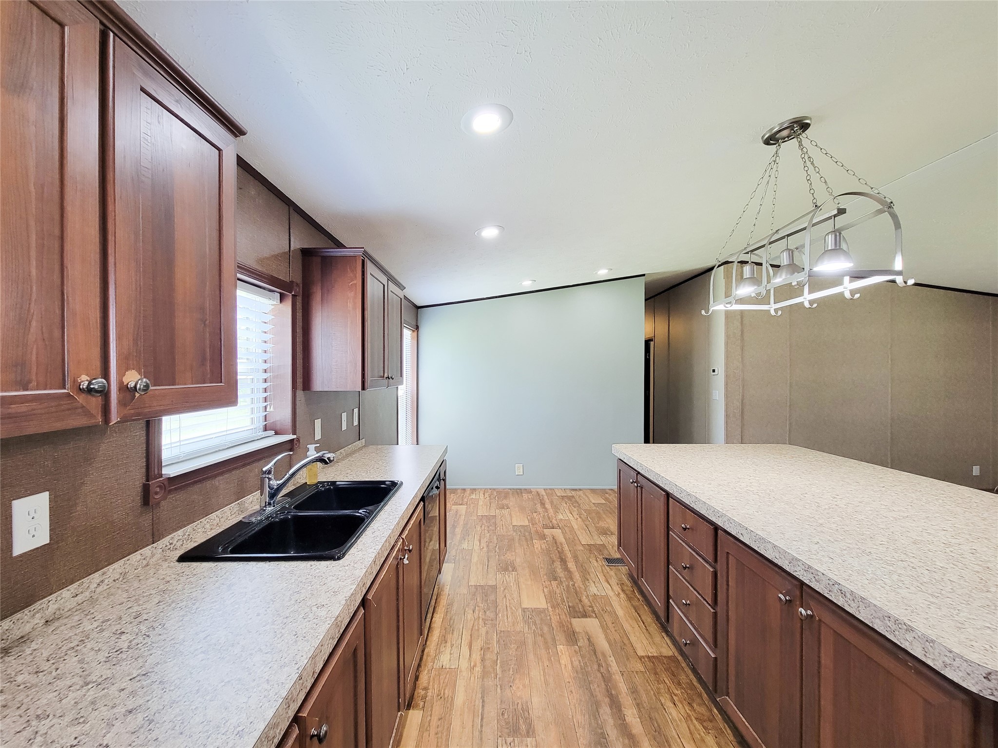 26806 N Marek Lane Property Photo 12