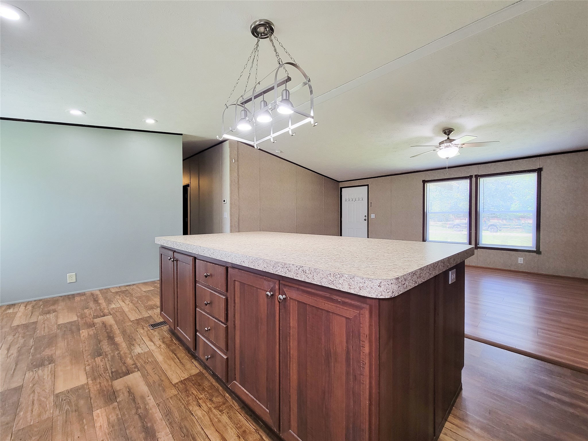 26806 N Marek Lane Property Photo 13