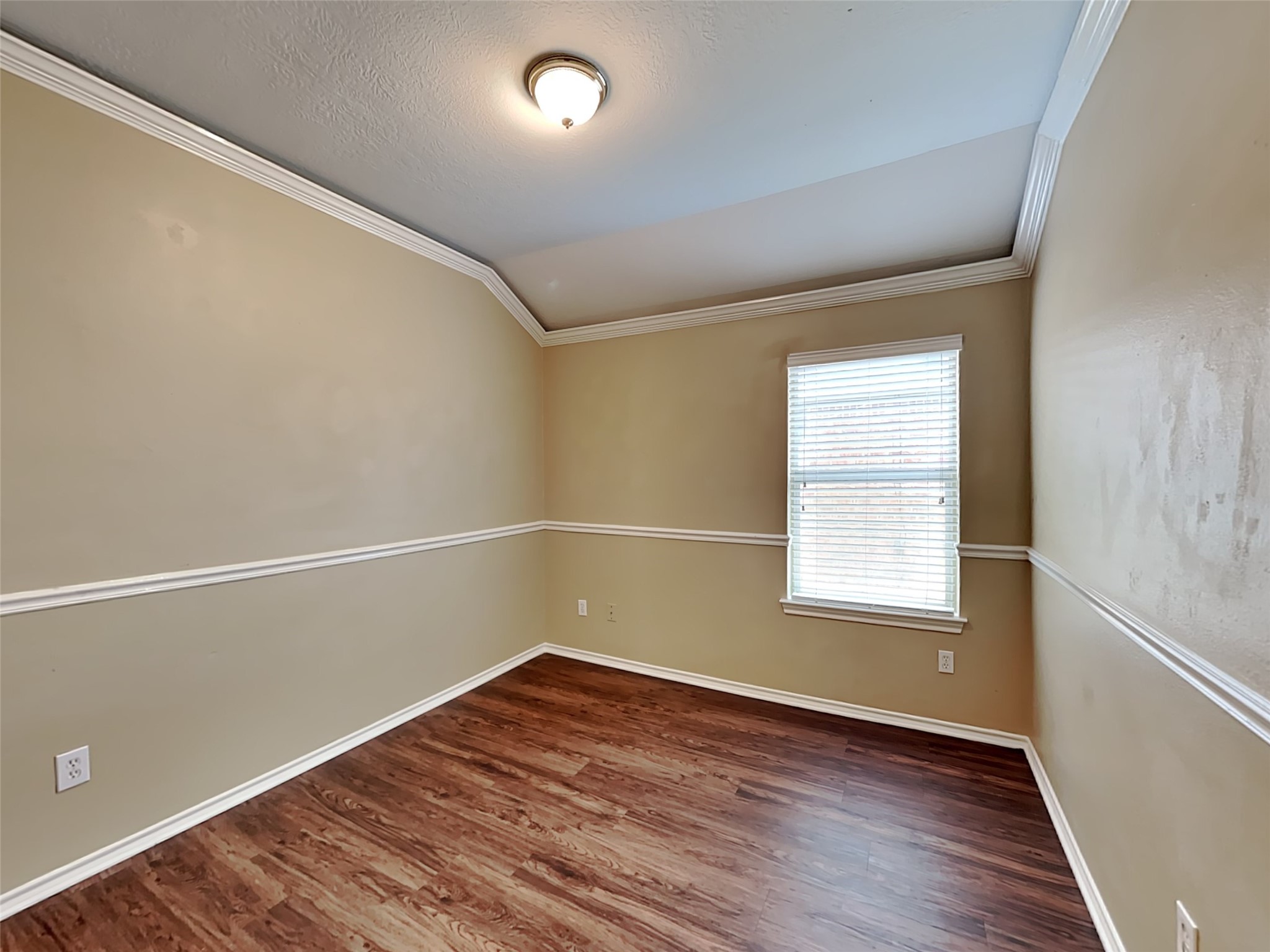 1835 Manor Drive Property Photo 14