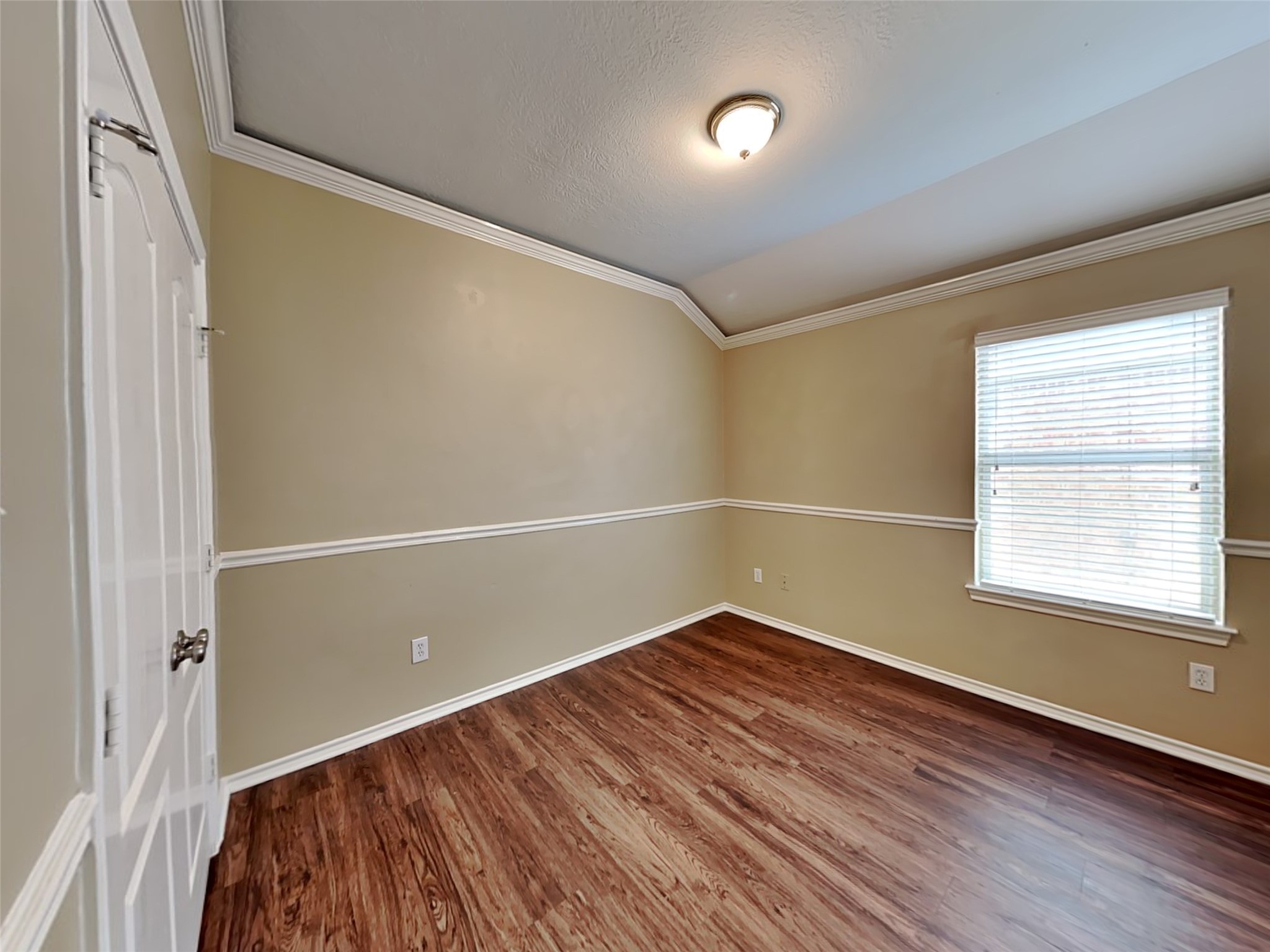 1835 Manor Drive Property Photo 15