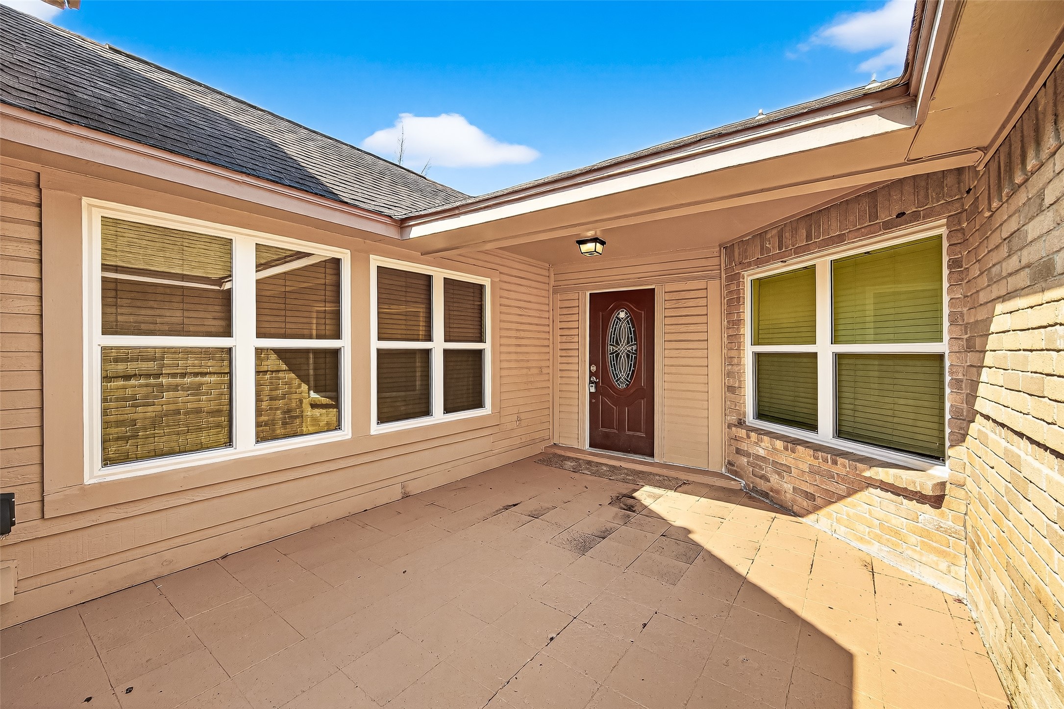 3258 Meadway Drive Property Photo 5