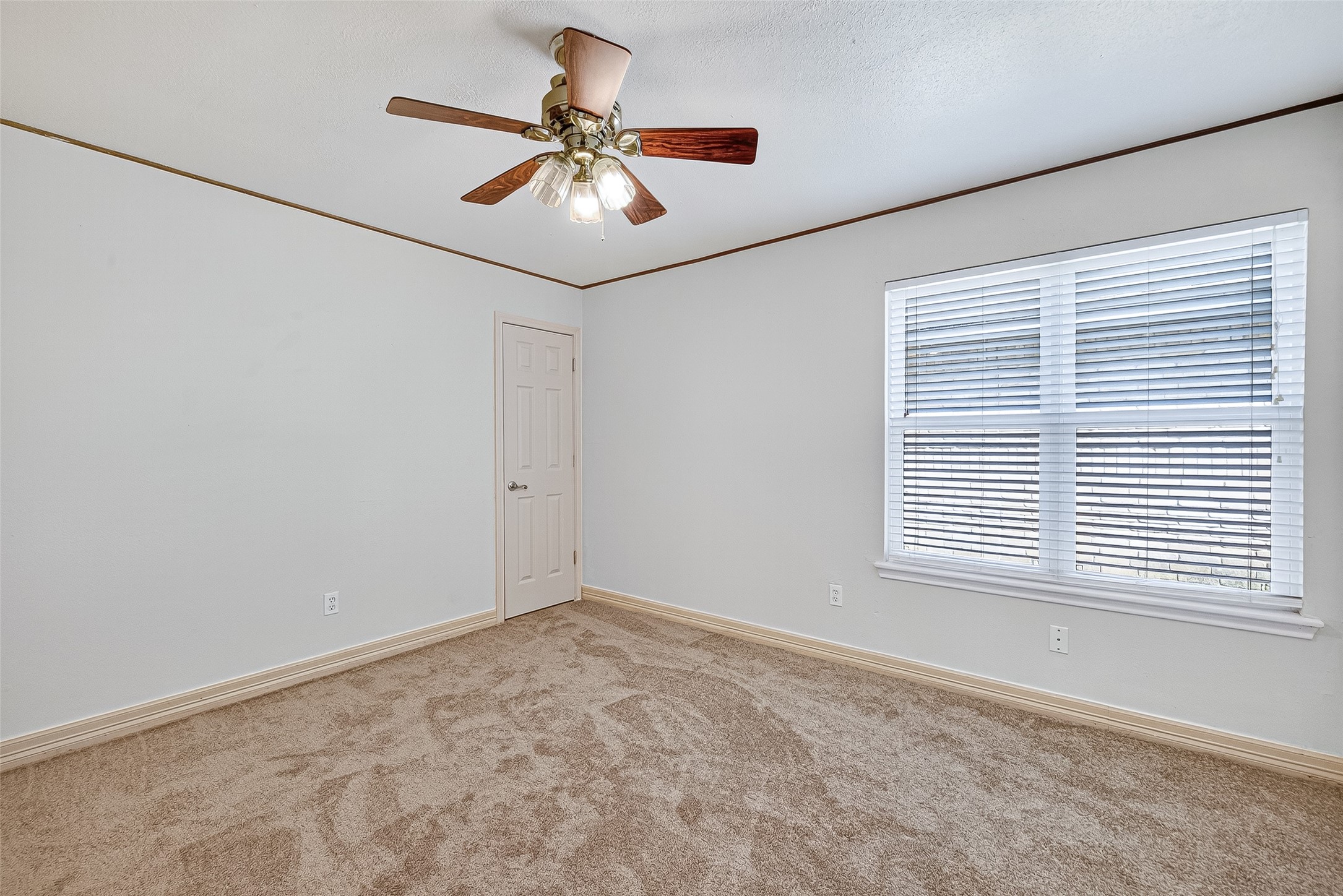 3258 Meadway Drive Property Photo 27