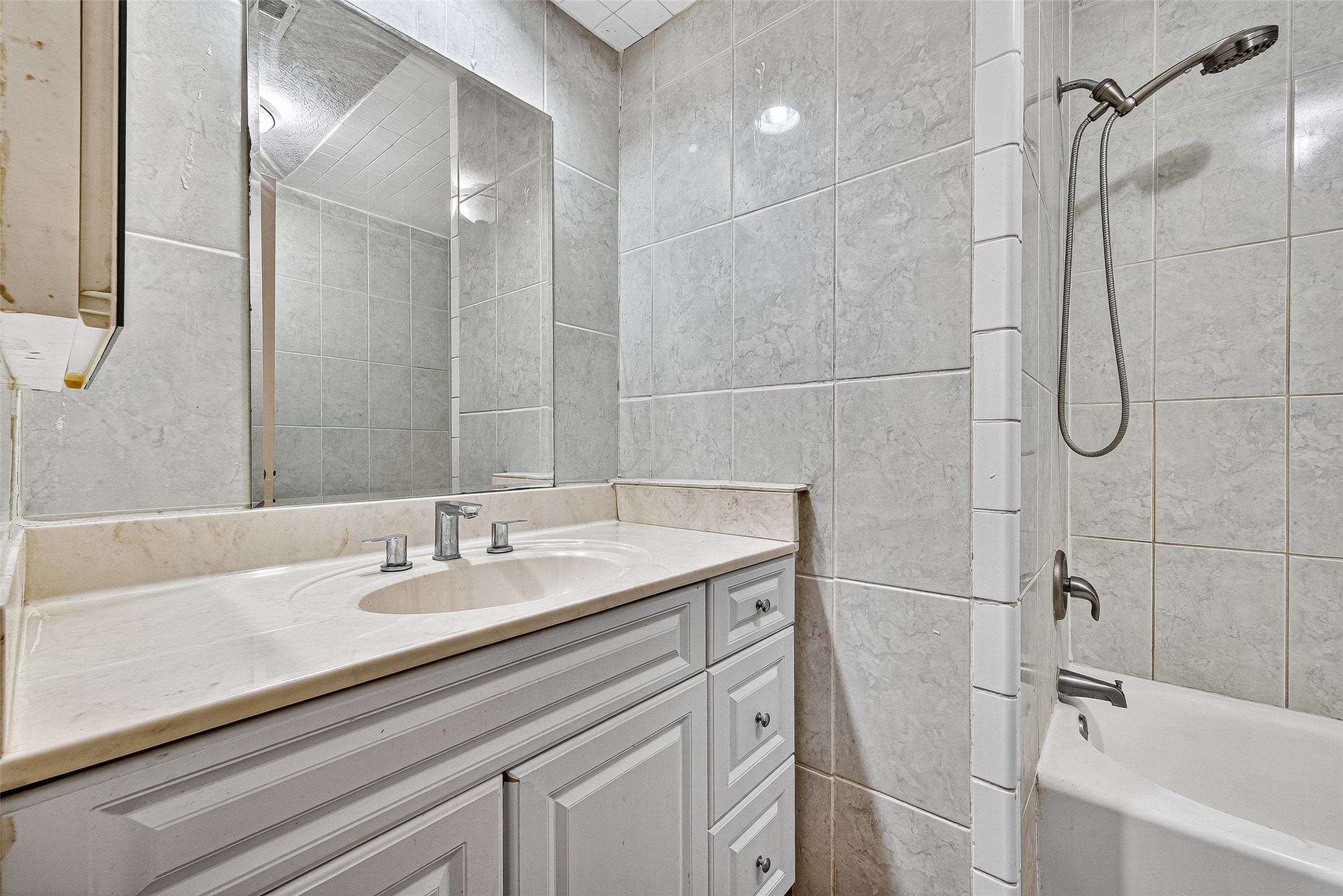 3258 Meadway Drive Property Photo 31