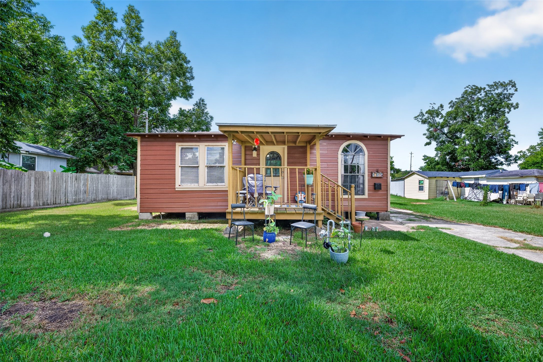 1715 W Humble Street Property Photo 1