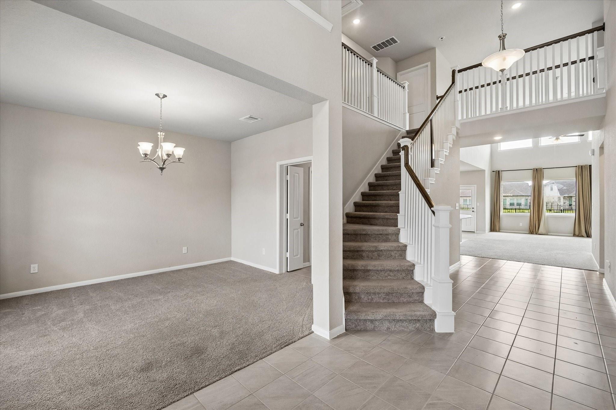 5911 Wayne Way Property Photo 3