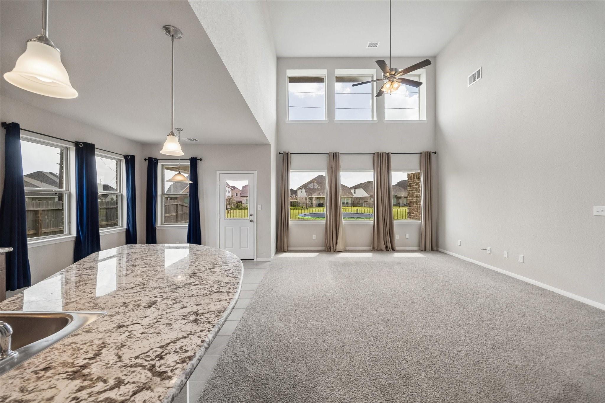 5911 Wayne Way Property Photo 6