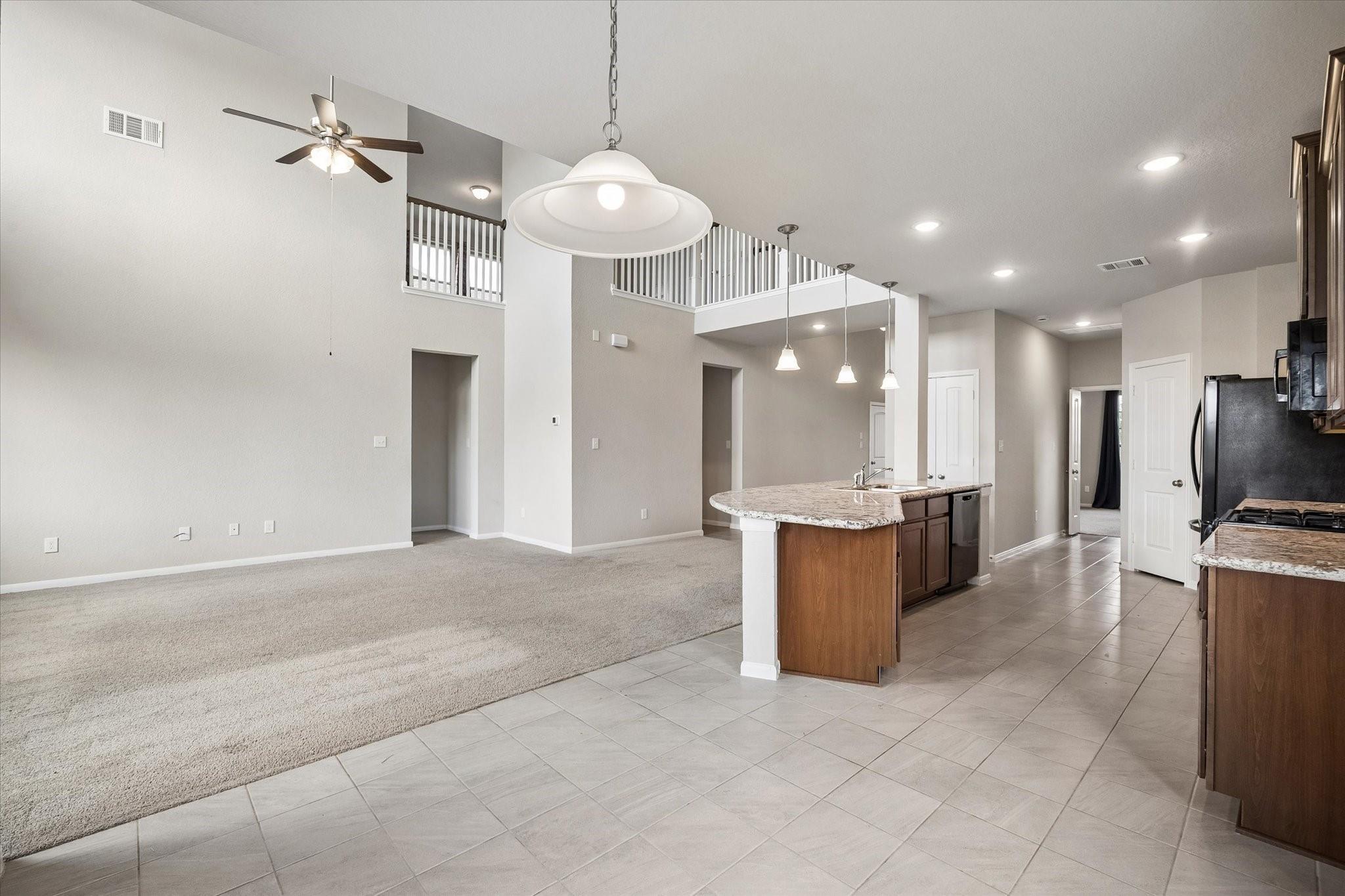 5911 Wayne Way Property Photo 9