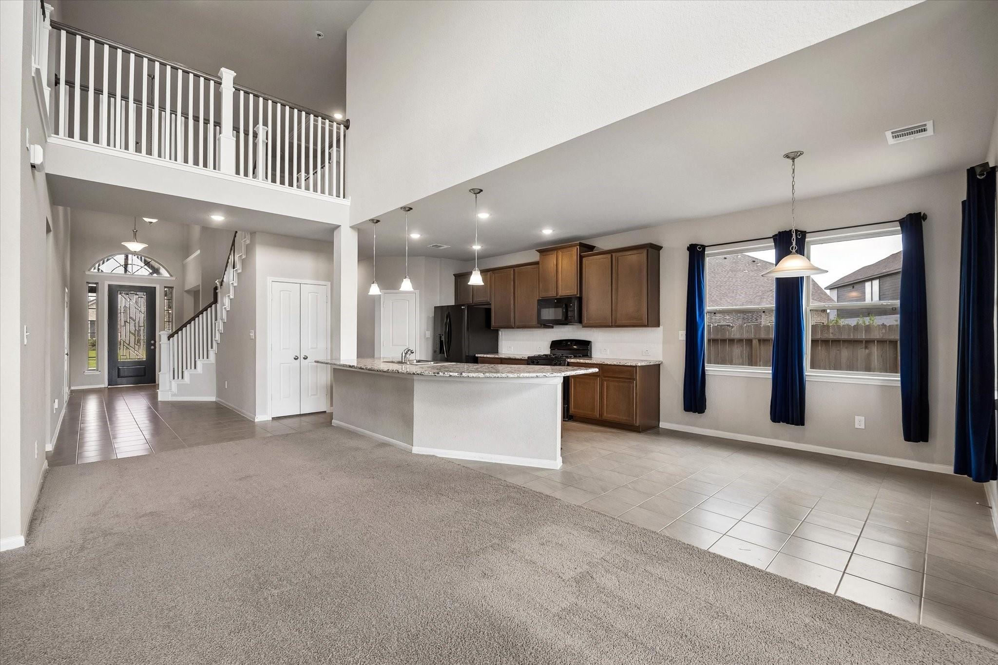 5911 Wayne Way Property Photo 10