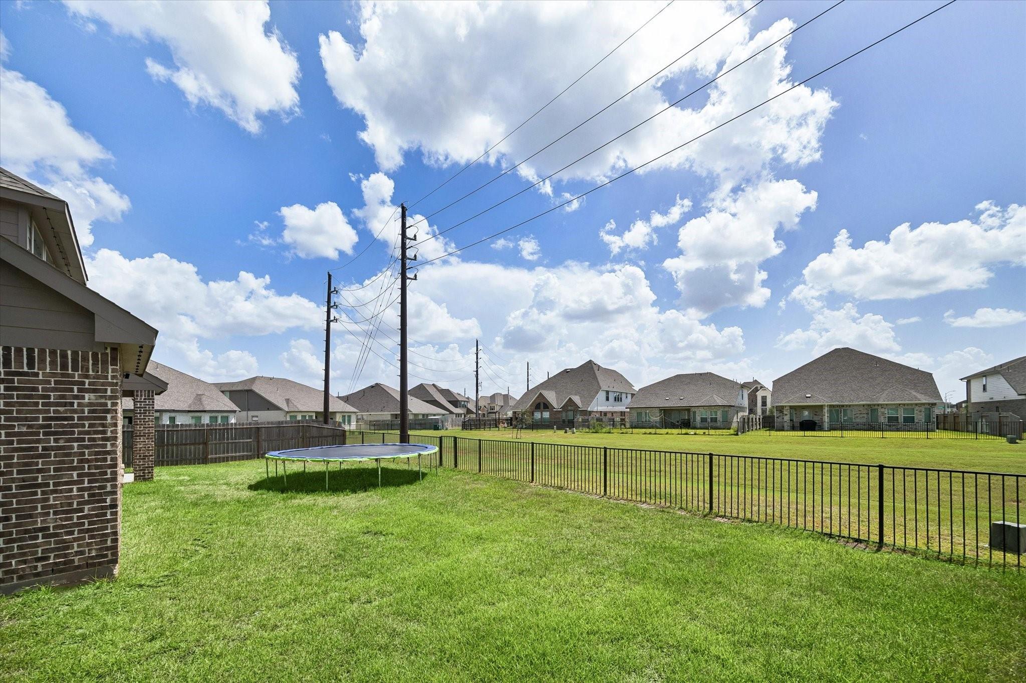 5911 Wayne Way Property Photo 30
