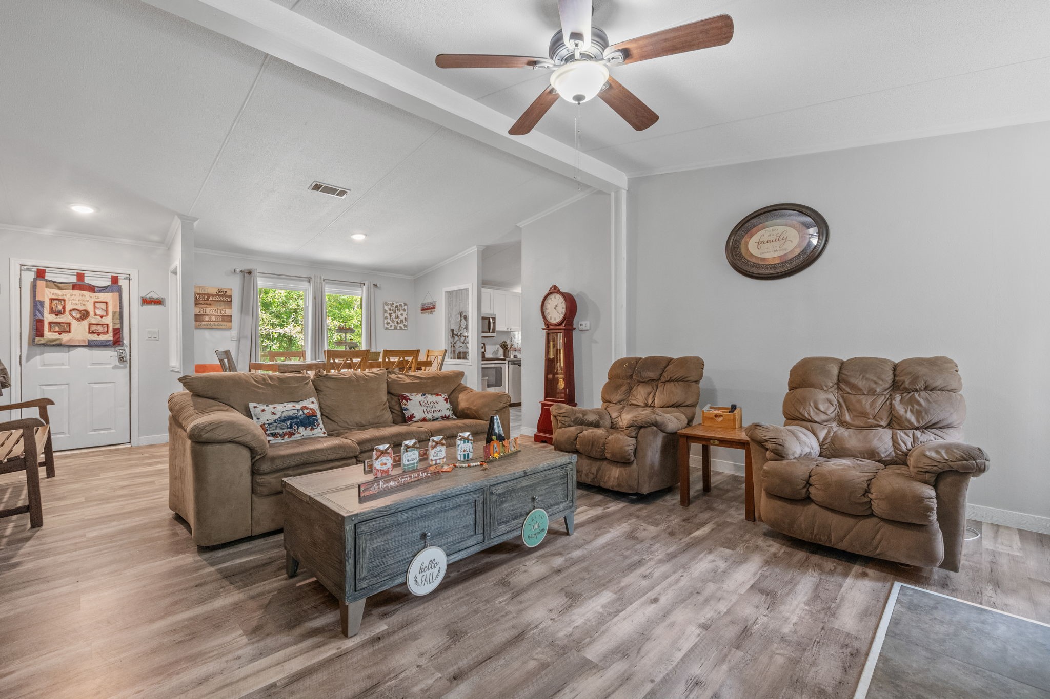 161 W Creek Property Photo 4