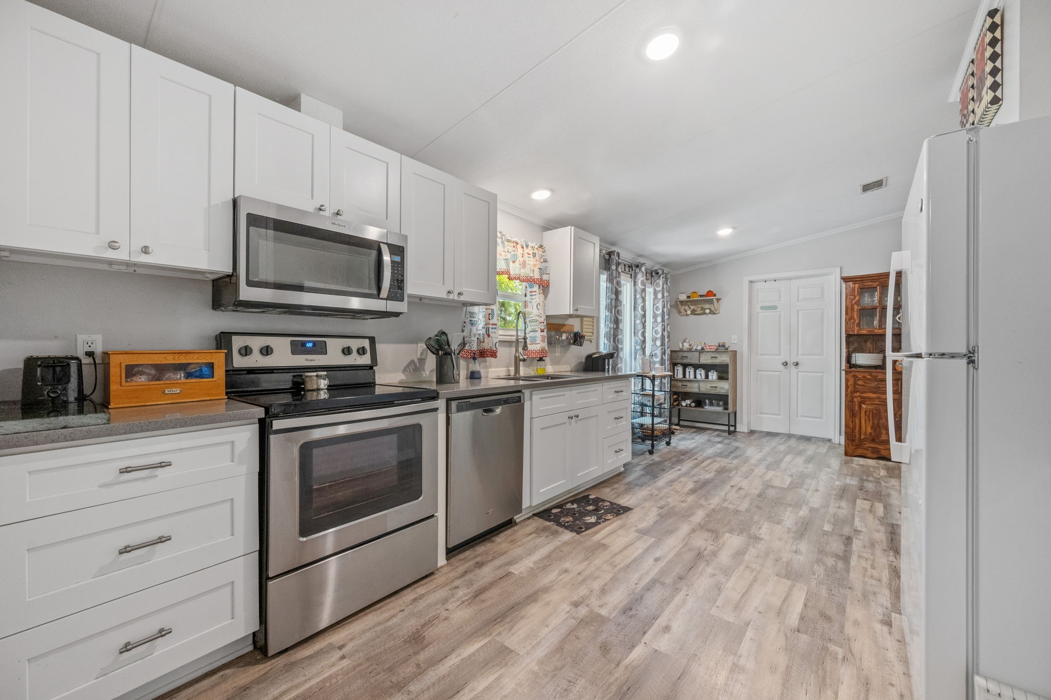 161 W Creek Property Photo 6