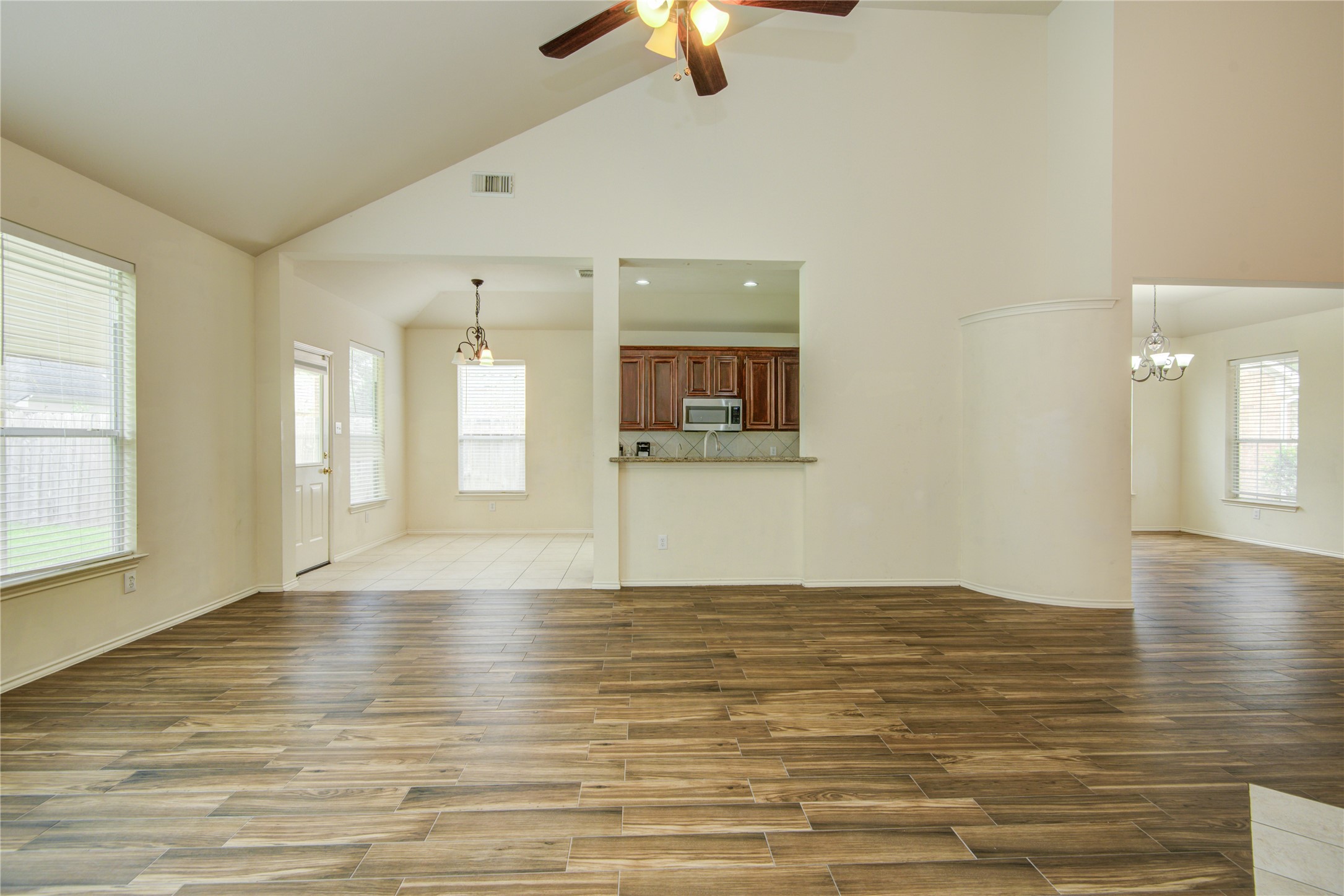 21718 Grand Hollow Lane Property Photo 6