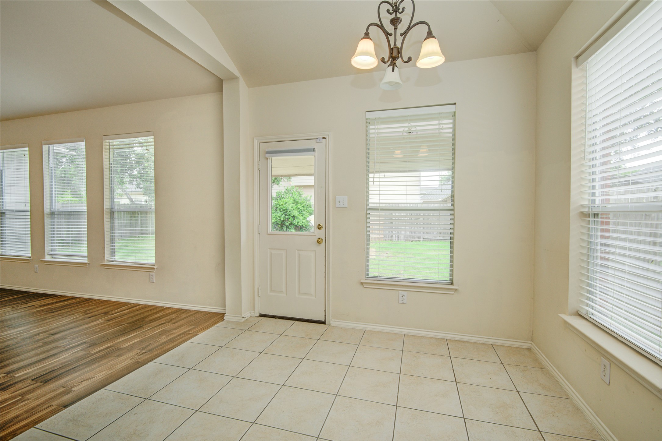 21718 Grand Hollow Lane Property Photo 8