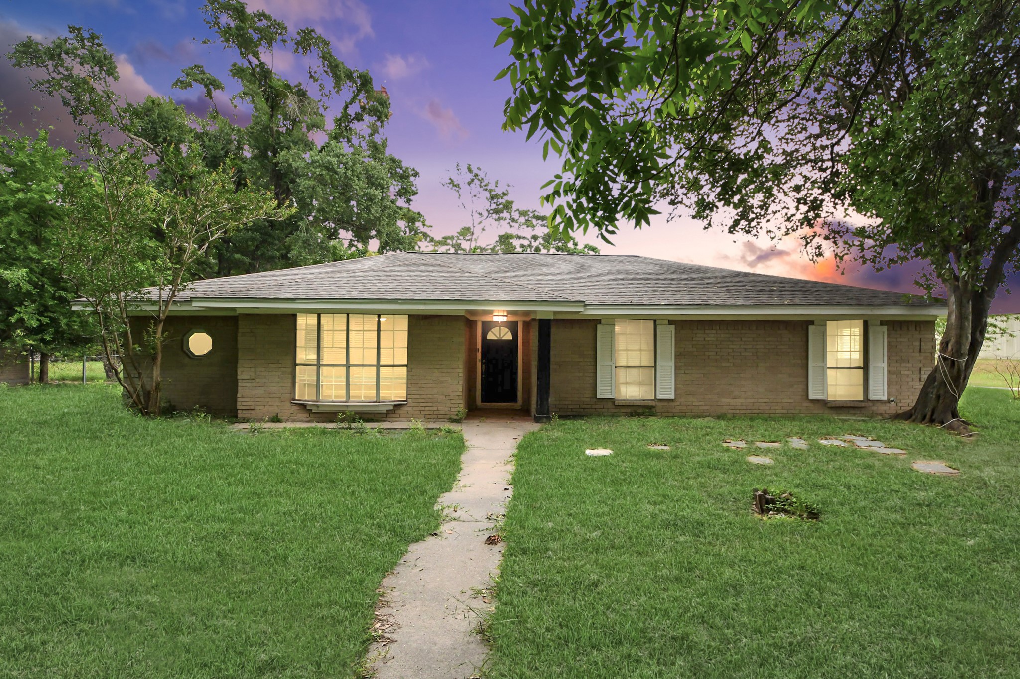 19435 Interstate 45 Property Photo 1